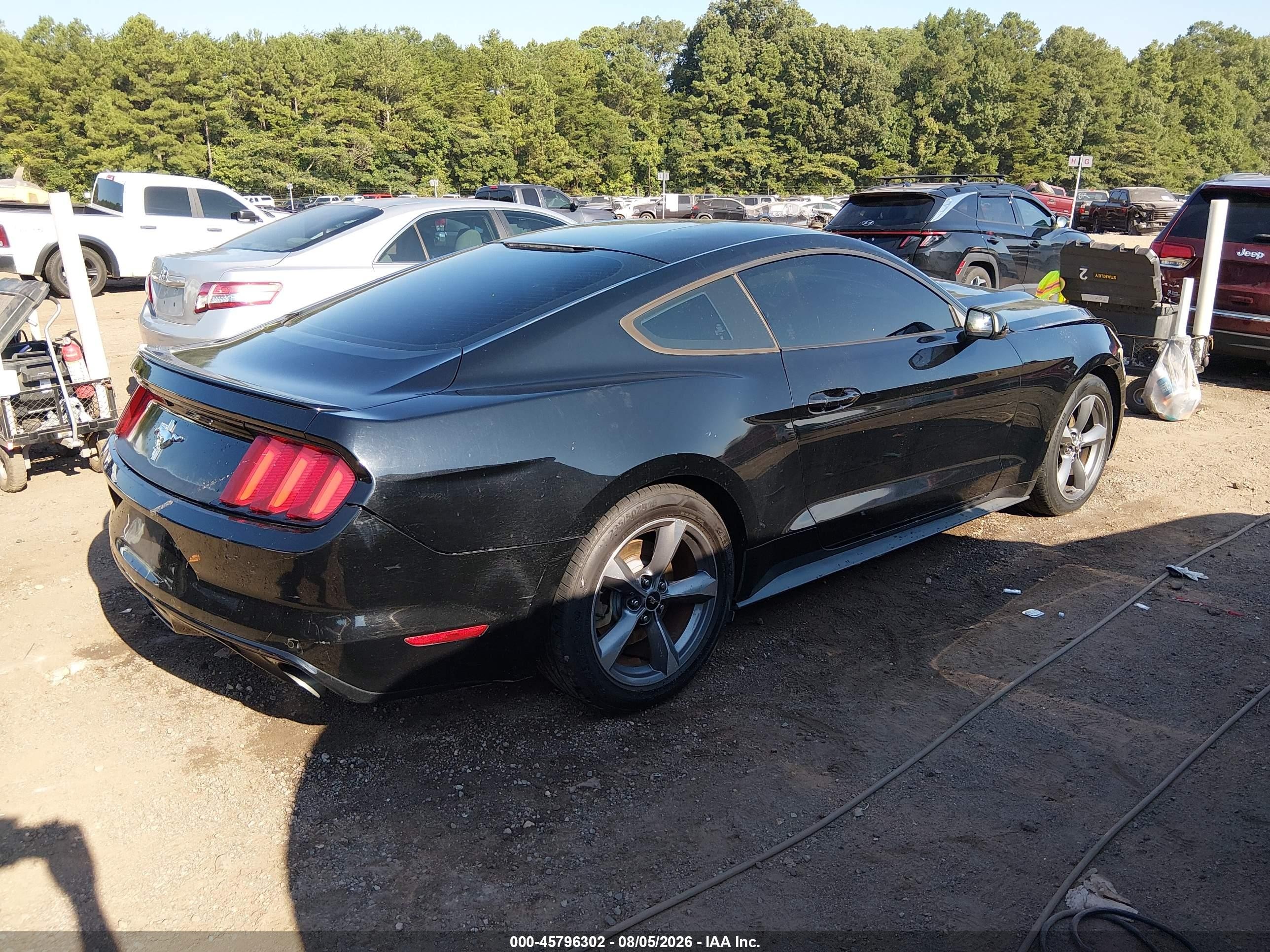 2015 Ford Mustang V6 Черный vin: 1FA6P8AM3F5346762