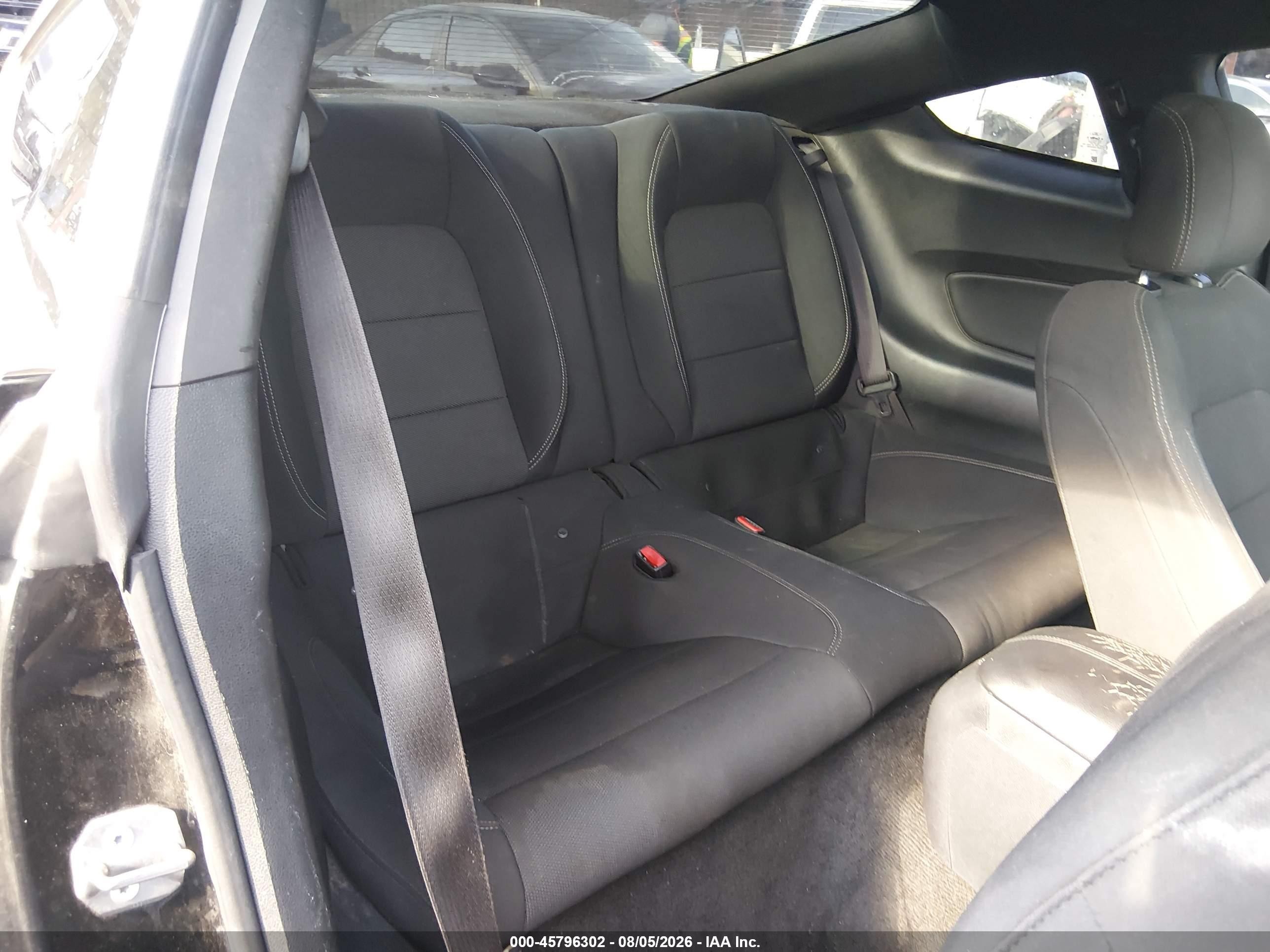 2015 Ford Mustang V6 Черный vin: 1FA6P8AM3F5346762