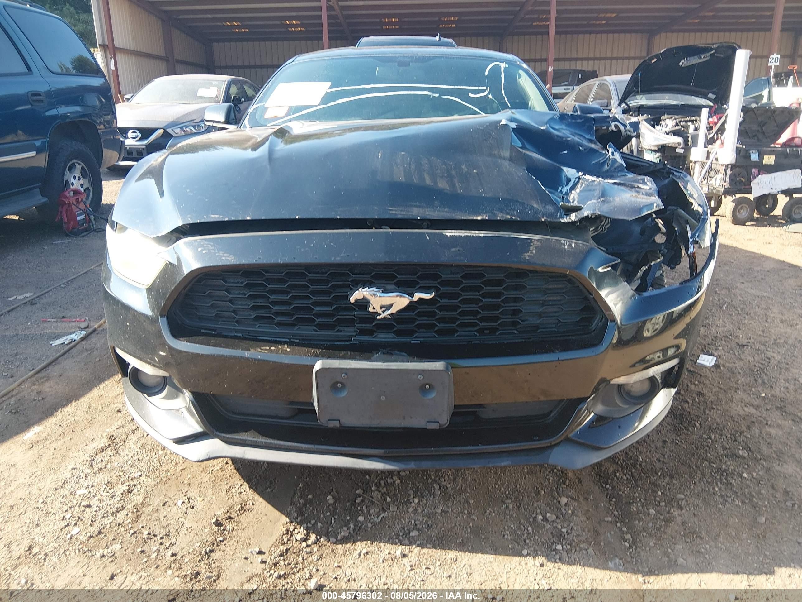 2015 Ford Mustang V6 Черный vin: 1FA6P8AM3F5346762