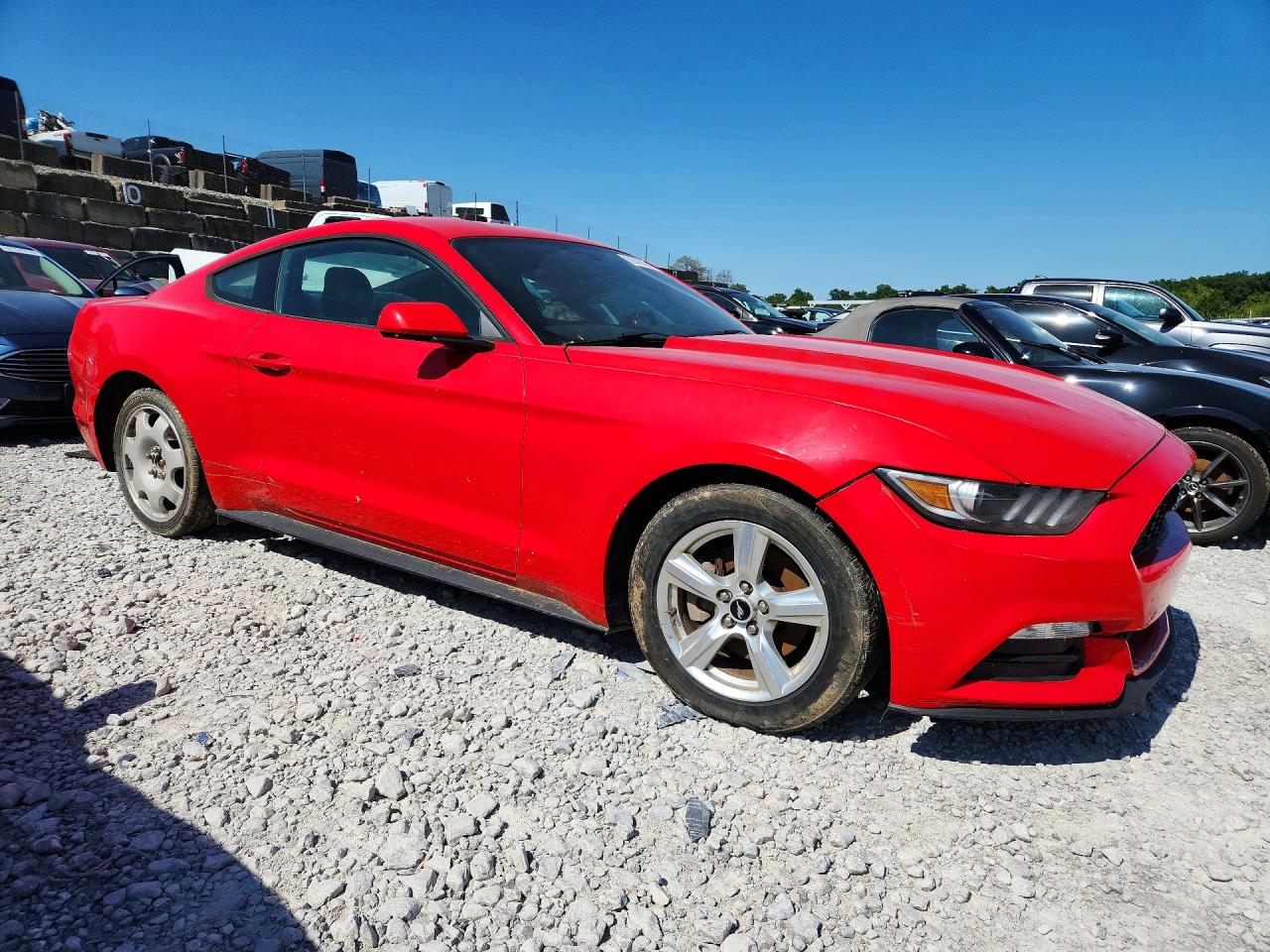 2015 Ford Mustang Red vin: 1FA6P8AM3F5348835
