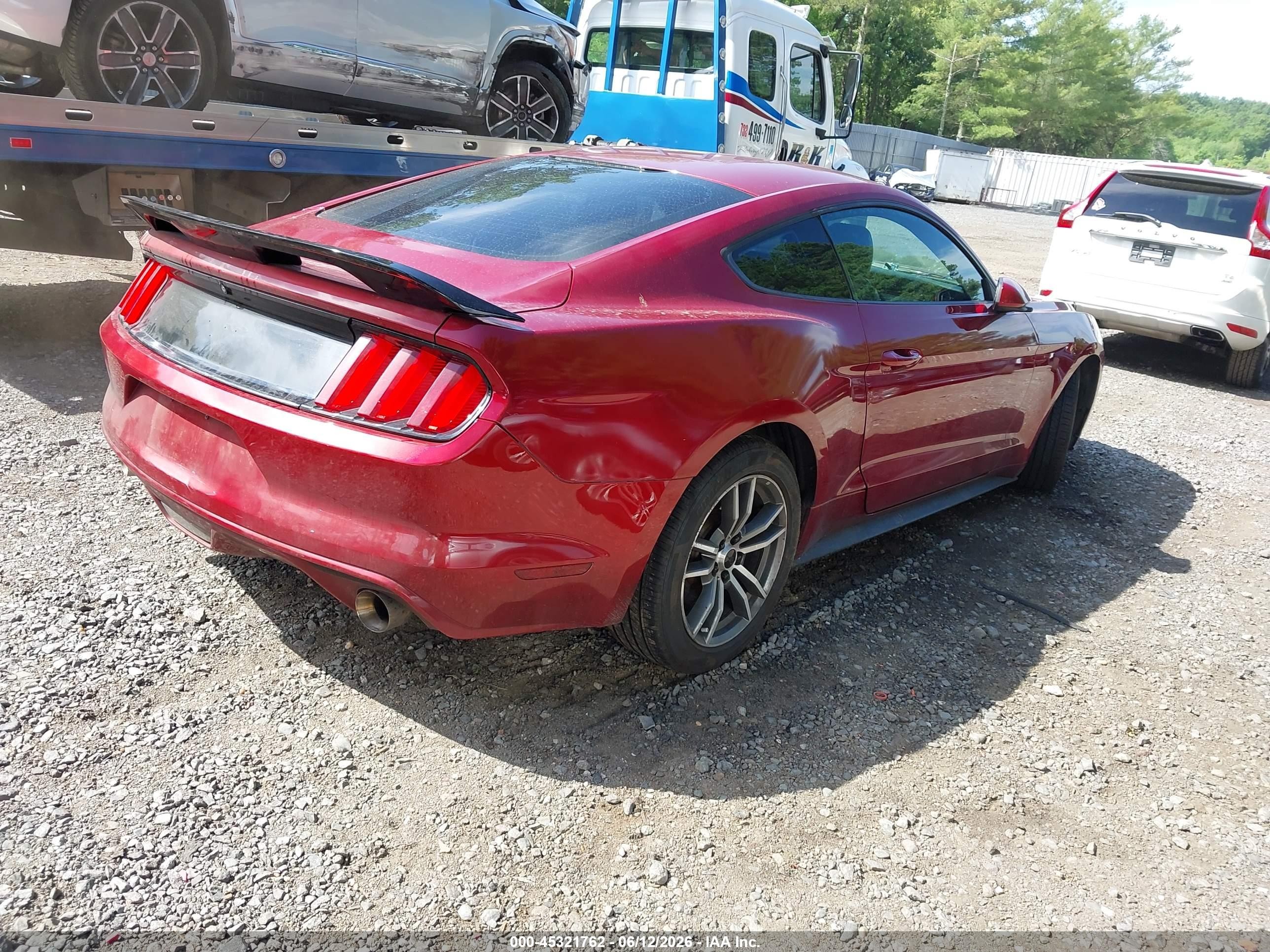 2015 Ford Mustang V6 Красный vin: 1FA6P8AM3F5429723