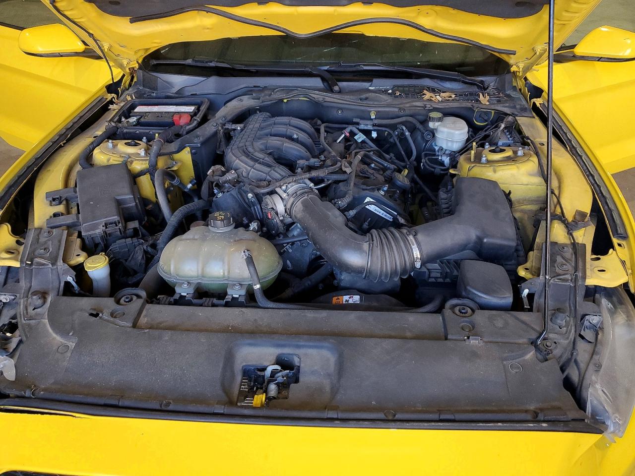 2015 Ford Mustang Yellow vin: 1FA6P8AM4F5311860