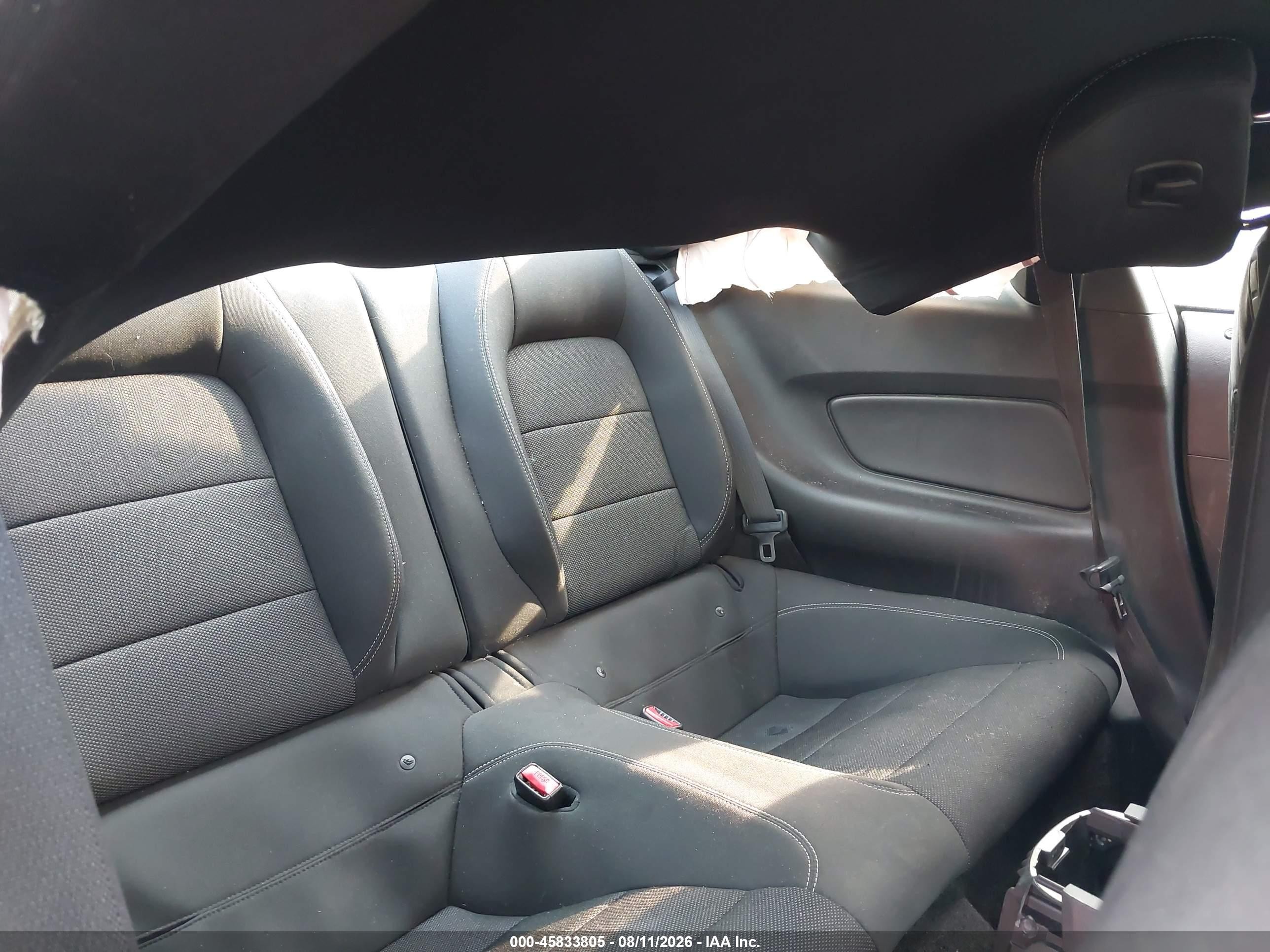 2015 Ford Mustang V6 Черный vin: 1FA6P8AM4F5313494