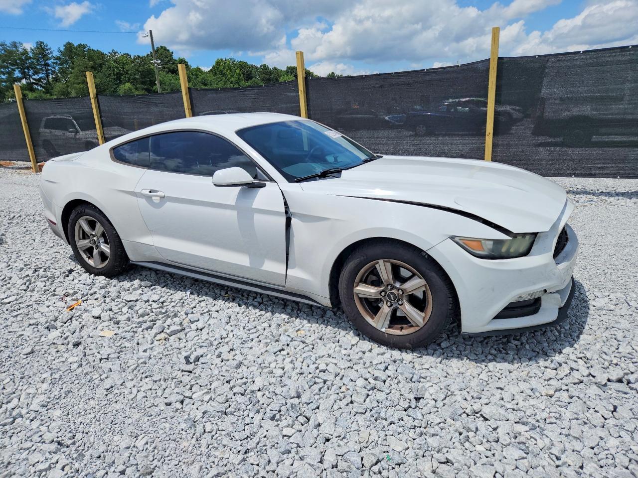 2015 Ford Mustang Белый vin: 1FA6P8AM4F5379852