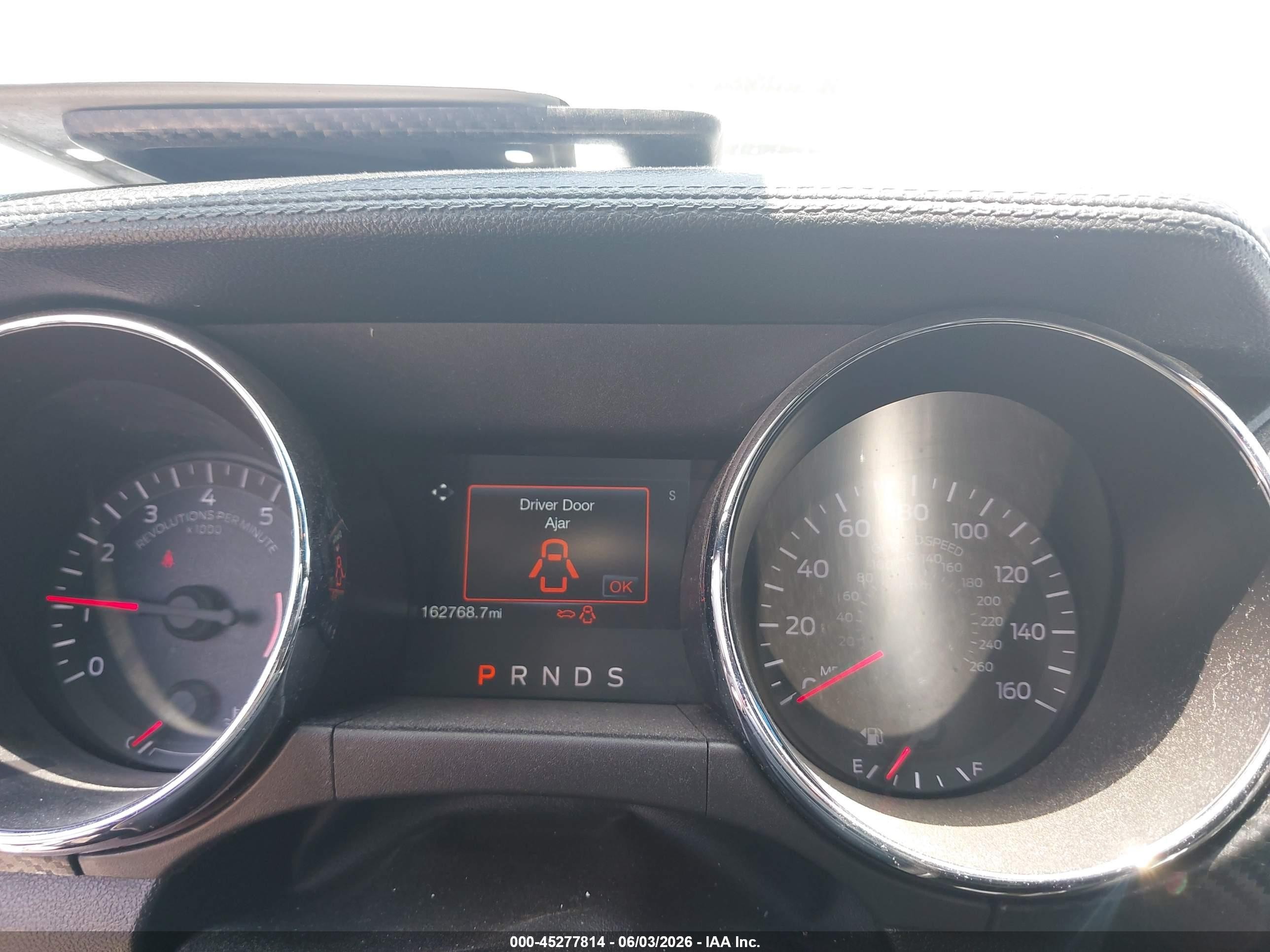 2015 Ford Mustang V6 White vin: 1FA6P8AM4F5399602