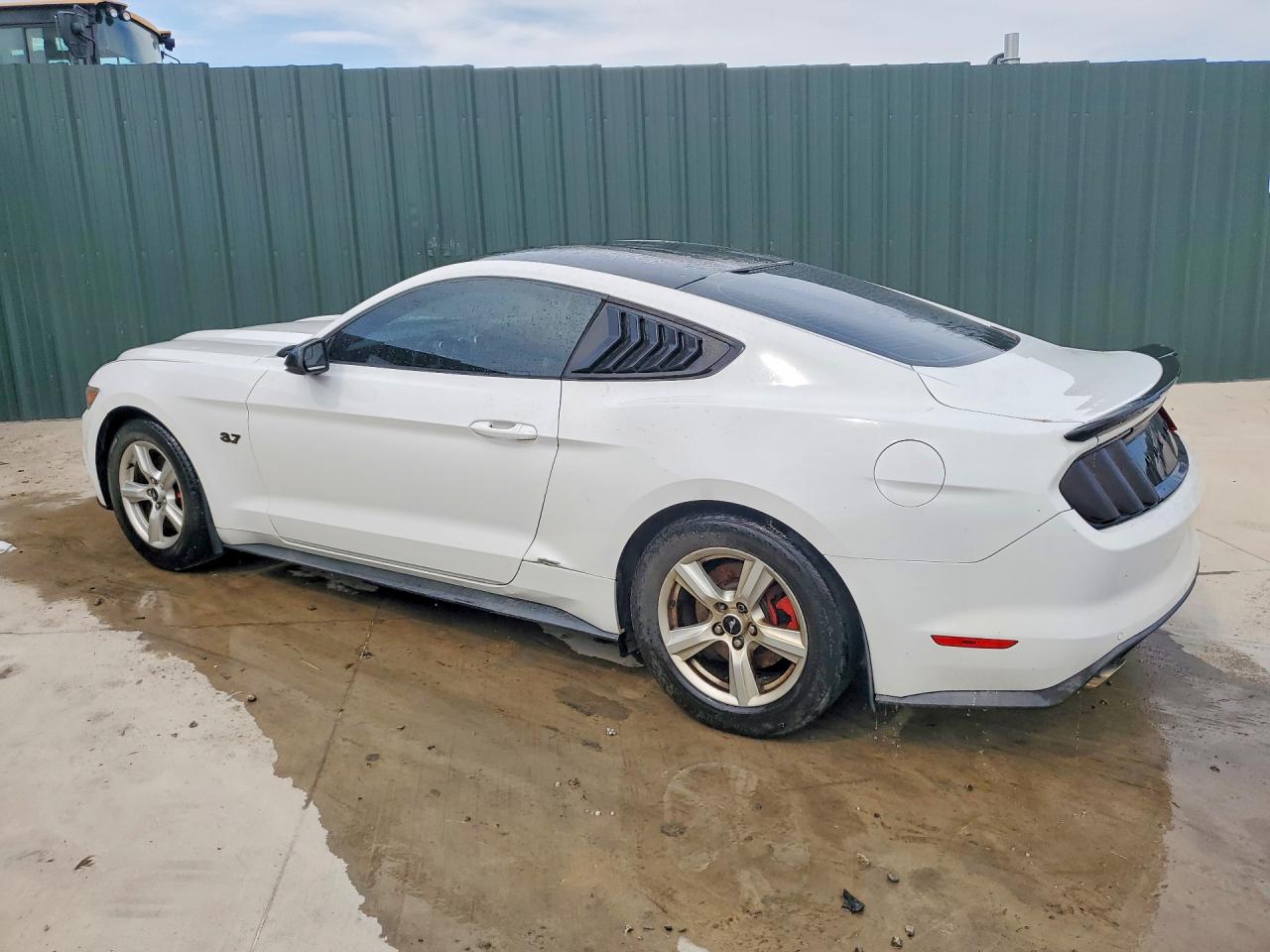 2017 Ford Mustang Белый vin: 1FA6P8AM4H5305009