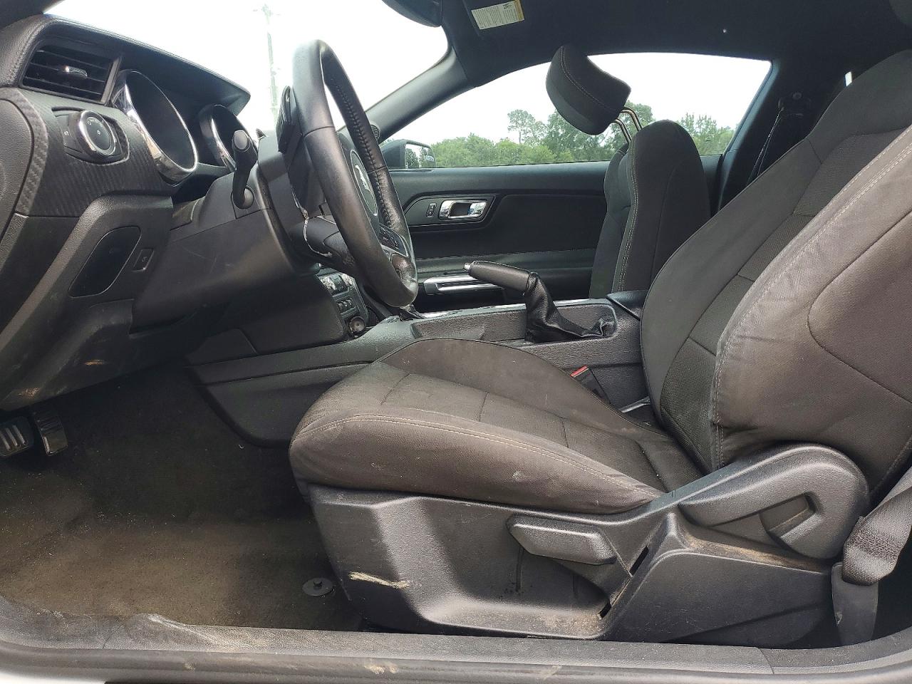 2017 Ford Mustang Белый vin: 1FA6P8AM4H5305009