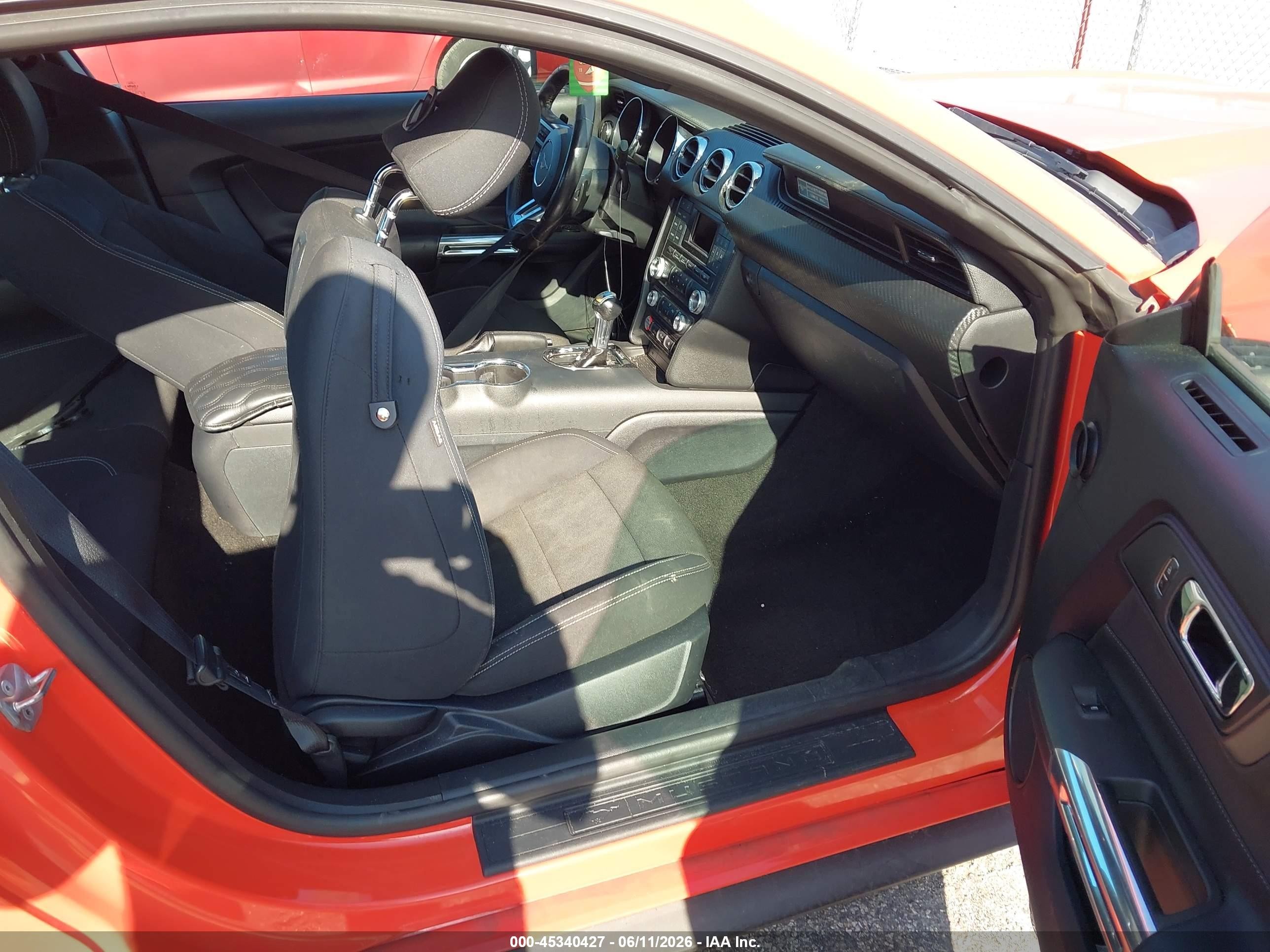 2015 Ford Mustang V6 Orange vin: 1FA6P8AM5F5402572