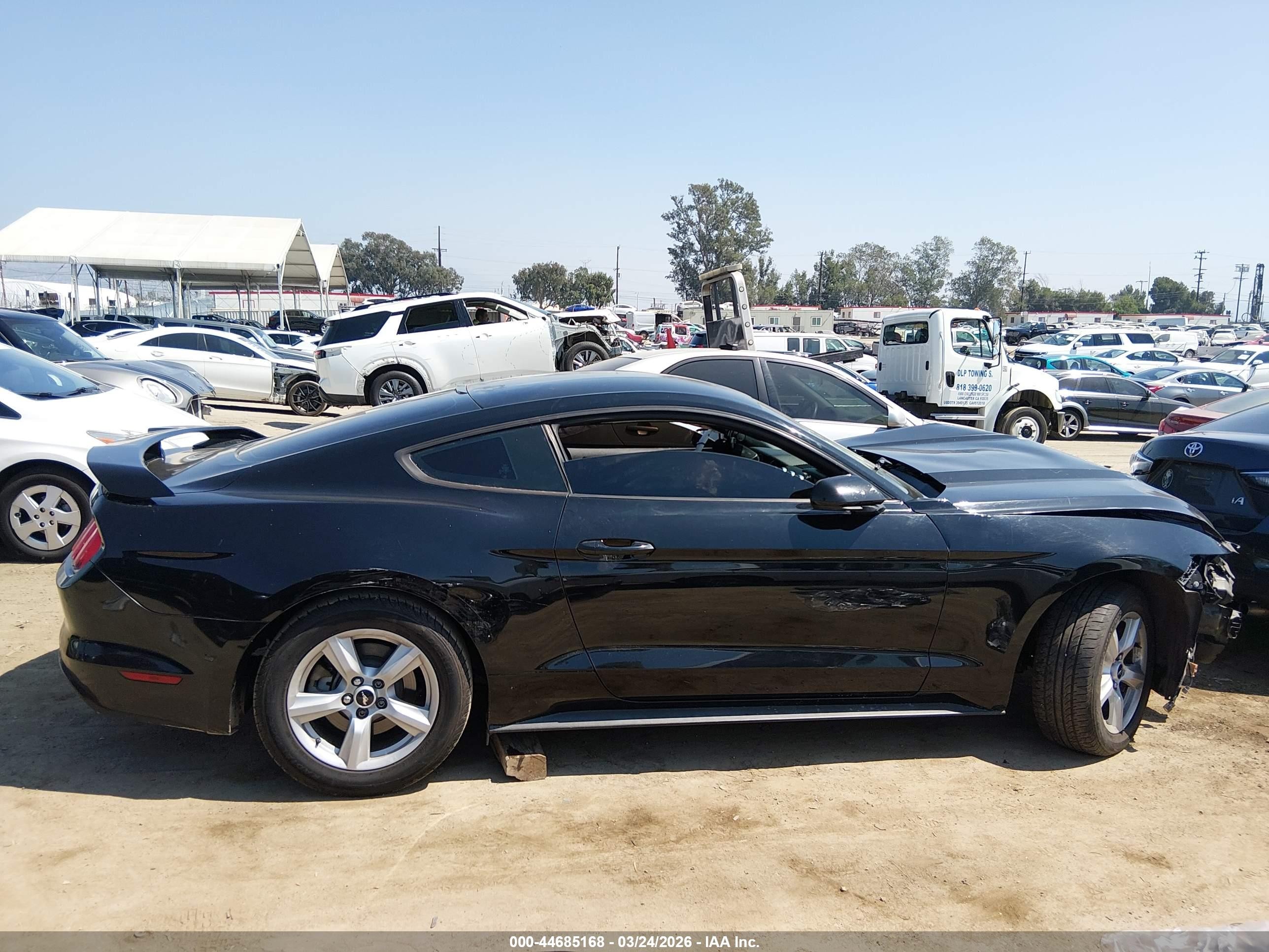 2015 Ford Mustang V6 Black vin: 1FA6P8AM5F5403821