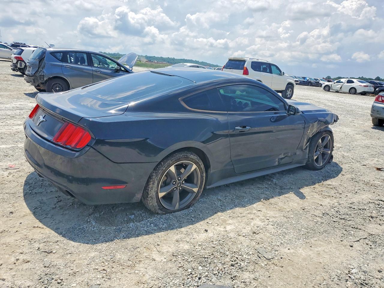2015 Ford Mustang Black vin: 1FA6P8AM6F5310189