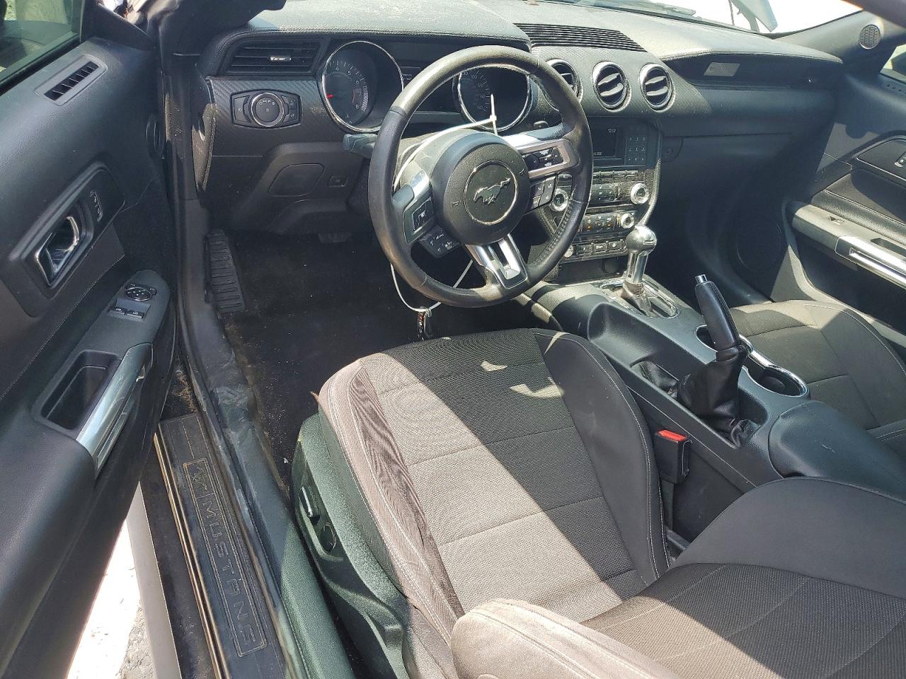 2015 Ford Mustang Black vin: 1FA6P8AM6F5310189
