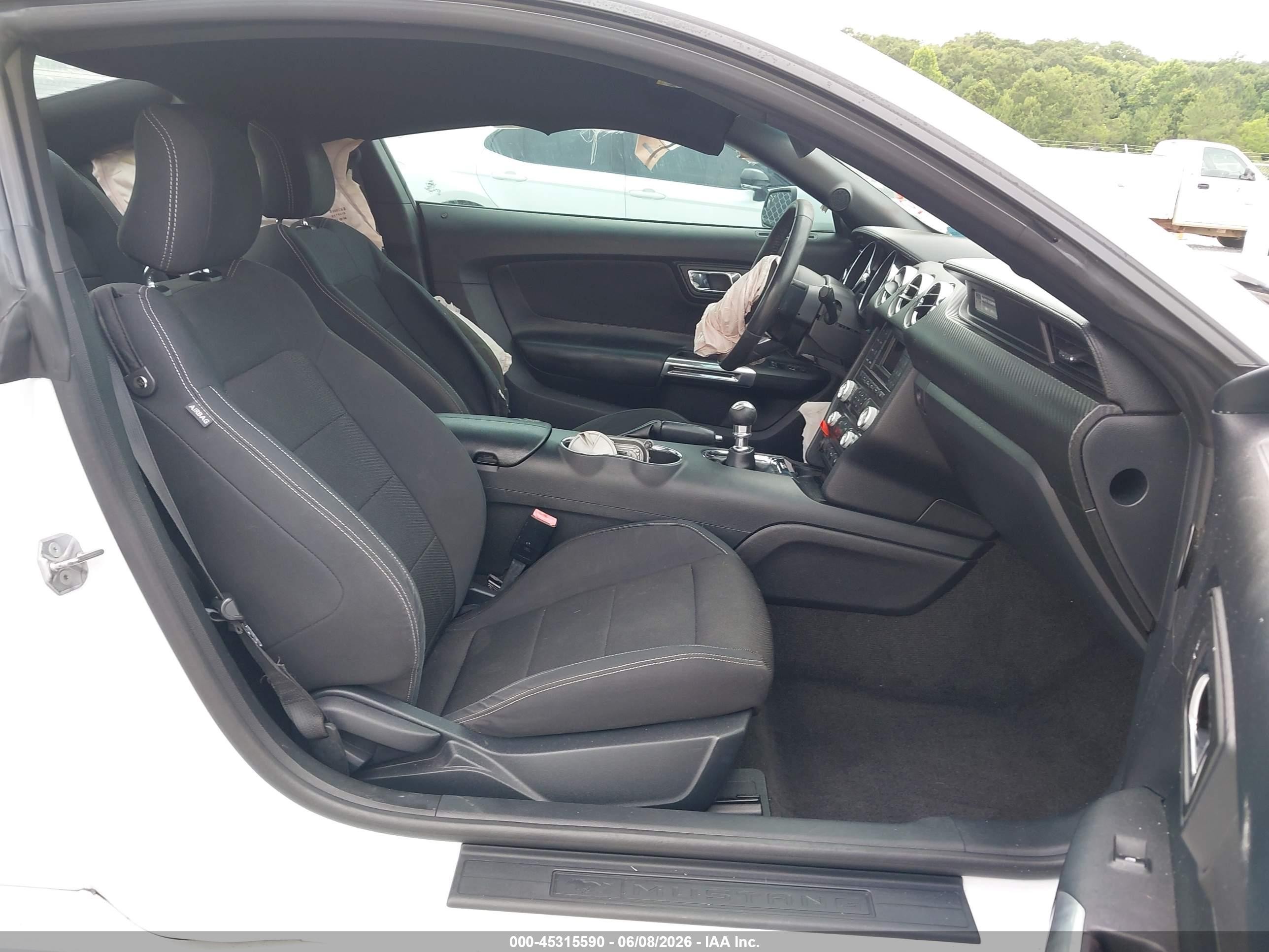 2015 Ford Mustang V6 White vin: 1FA6P8AM7F5328720