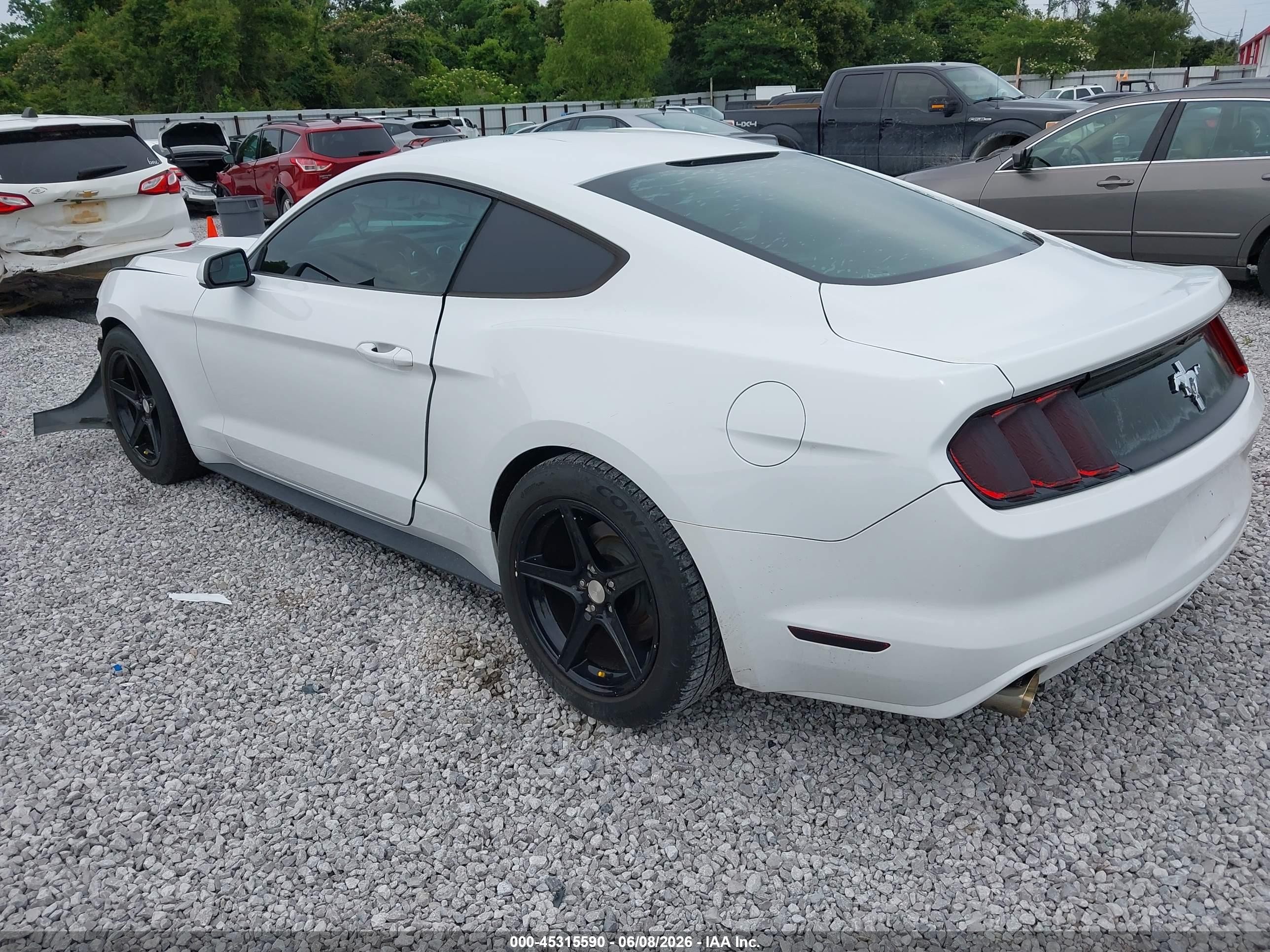 2015 Ford Mustang V6 White vin: 1FA6P8AM7F5328720