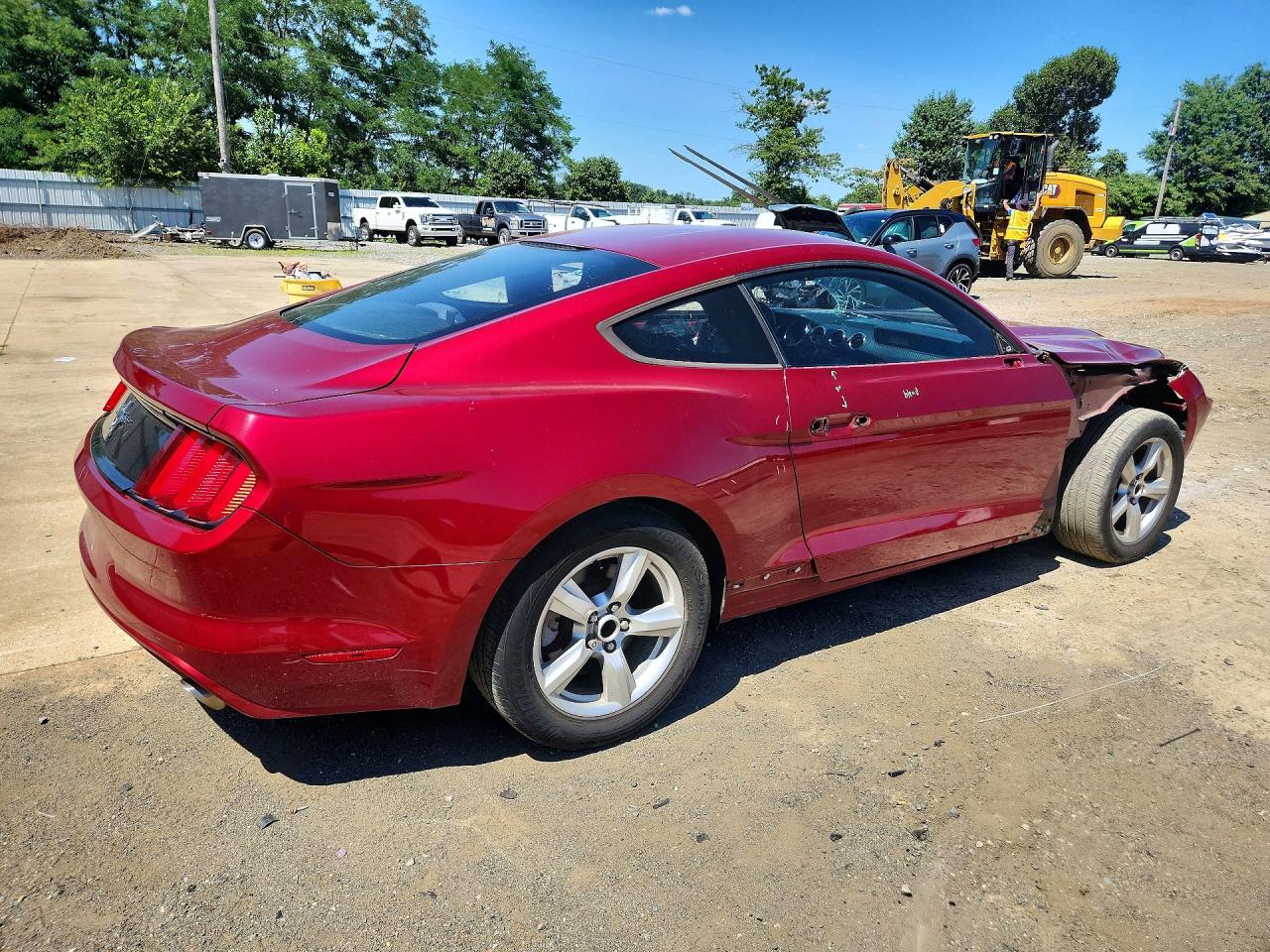 2015 Ford Mustang Red vin: 1FA6P8AM7F5384754