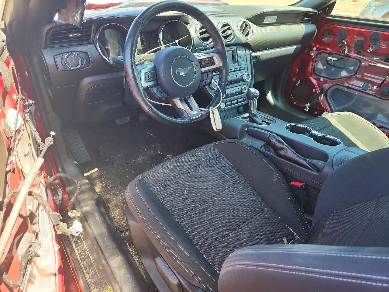 2015 Ford Mustang Red vin: 1FA6P8AM7F5384754