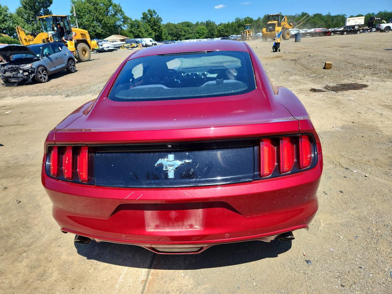 2015 Ford Mustang Red vin: 1FA6P8AM7F5384754