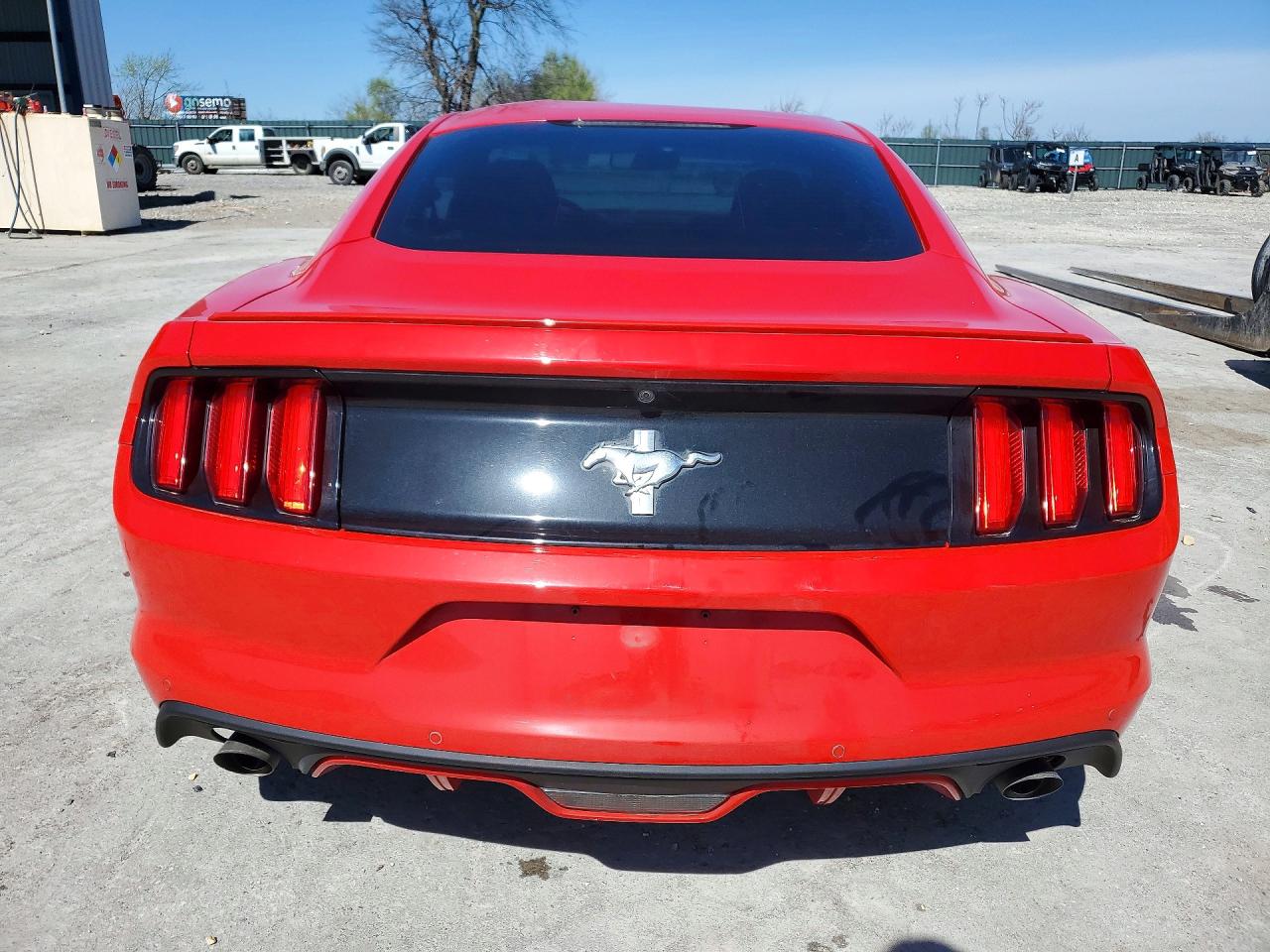 2015 Ford Mustang Красный vin: 1FA6P8AM7F5429546