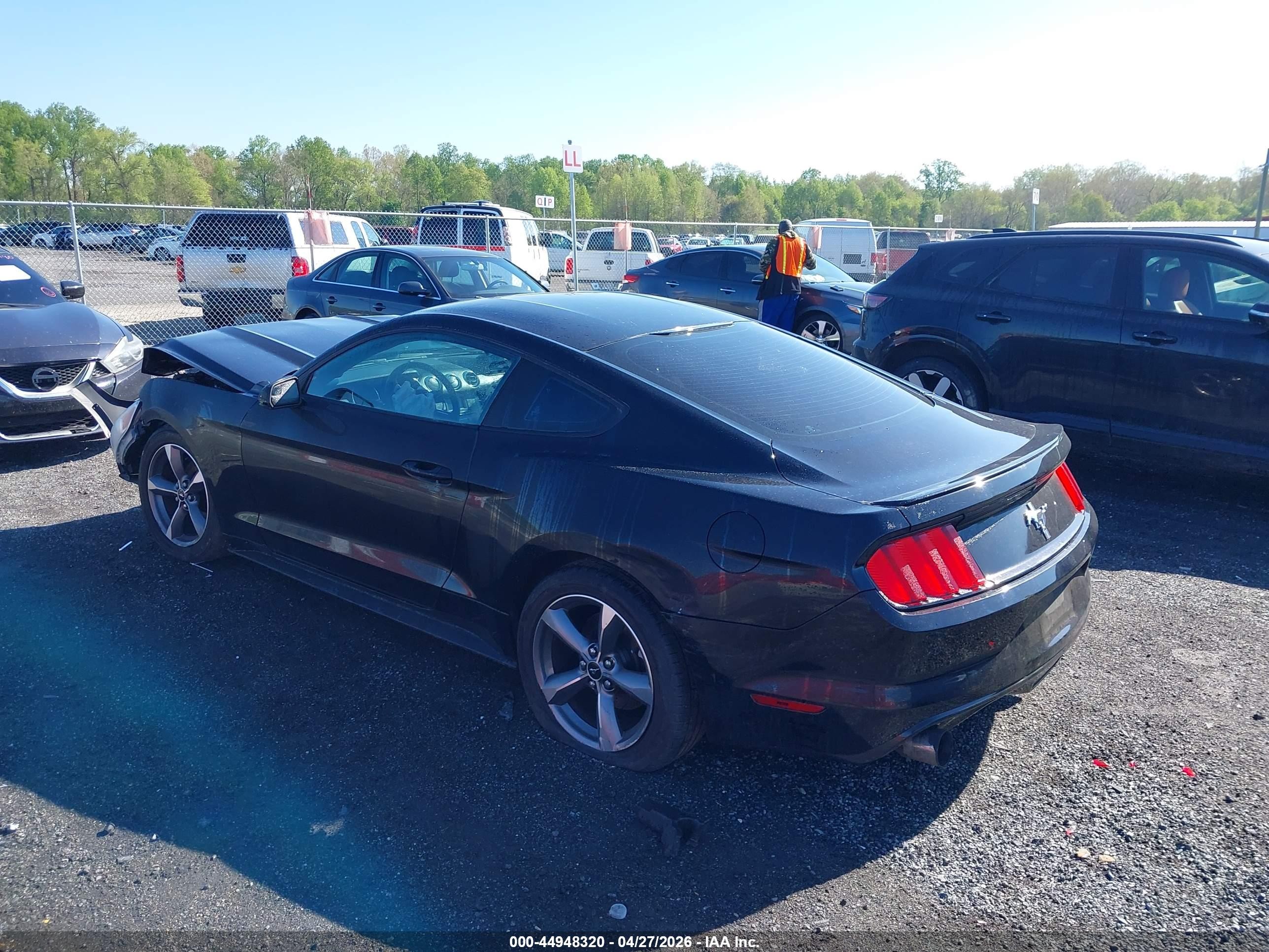 2016 Ford Mustang V6 Черный vin: 1FA6P8AM7G5308145