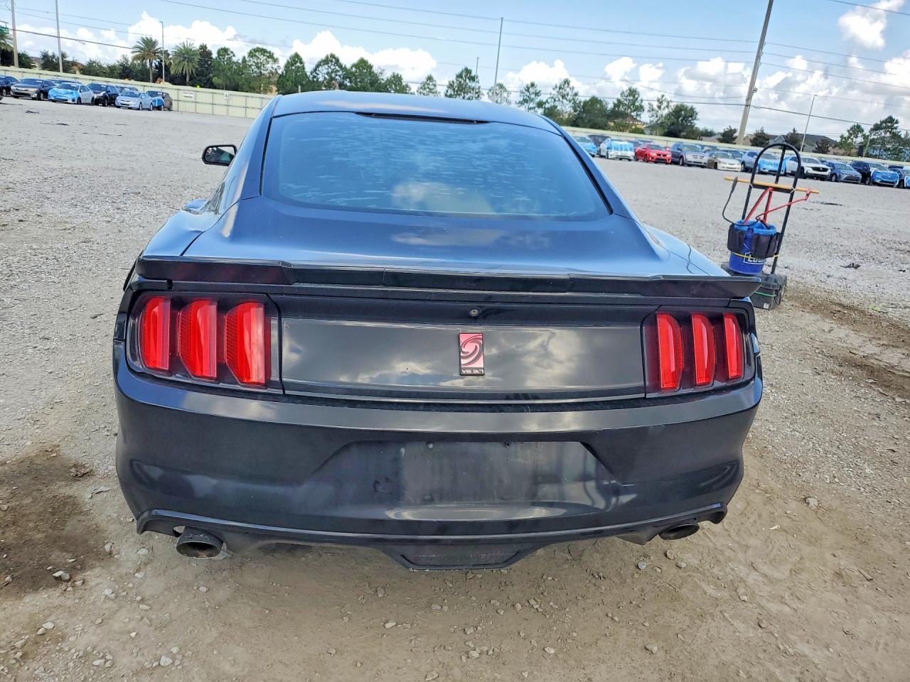2015 Ford Mustang Black vin: 1FA6P8AM8F5305043