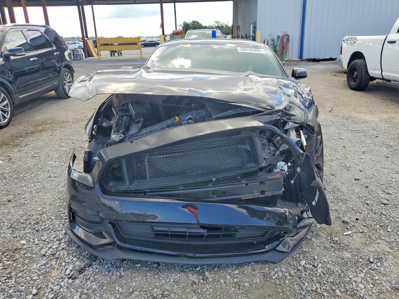 2015 Ford Mustang Black vin: 1FA6P8AM8F5305043