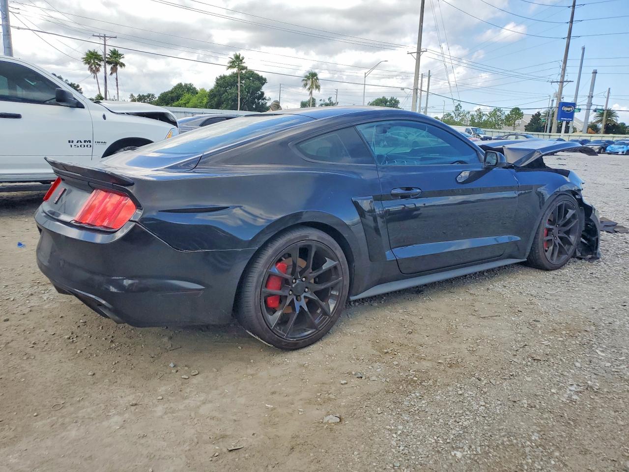 2015 Ford Mustang Black vin: 1FA6P8AM8F5305043