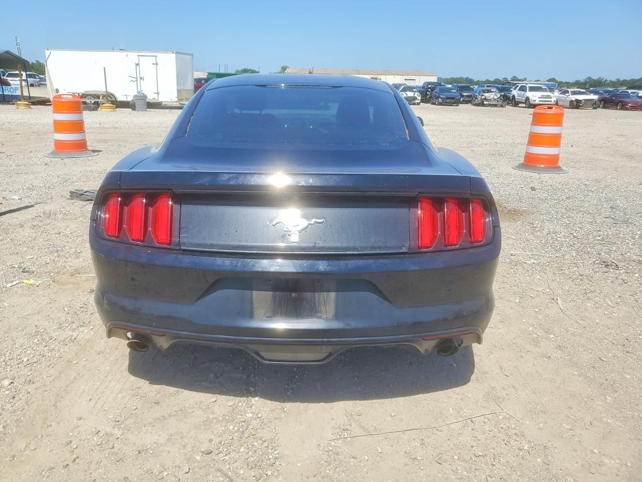 2015 Ford Mustang Black vin: 1FA6P8AM8F5336339