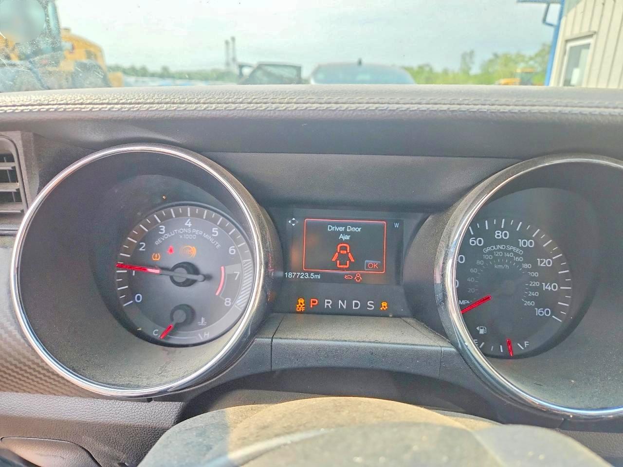 2015 Ford Mustang Серебряный vin: 1FA6P8AM8F5337426