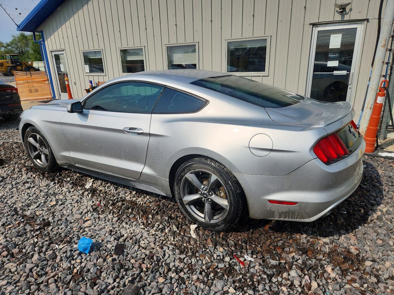 2015 Ford Mustang Серебряный vin: 1FA6P8AM8F5337426