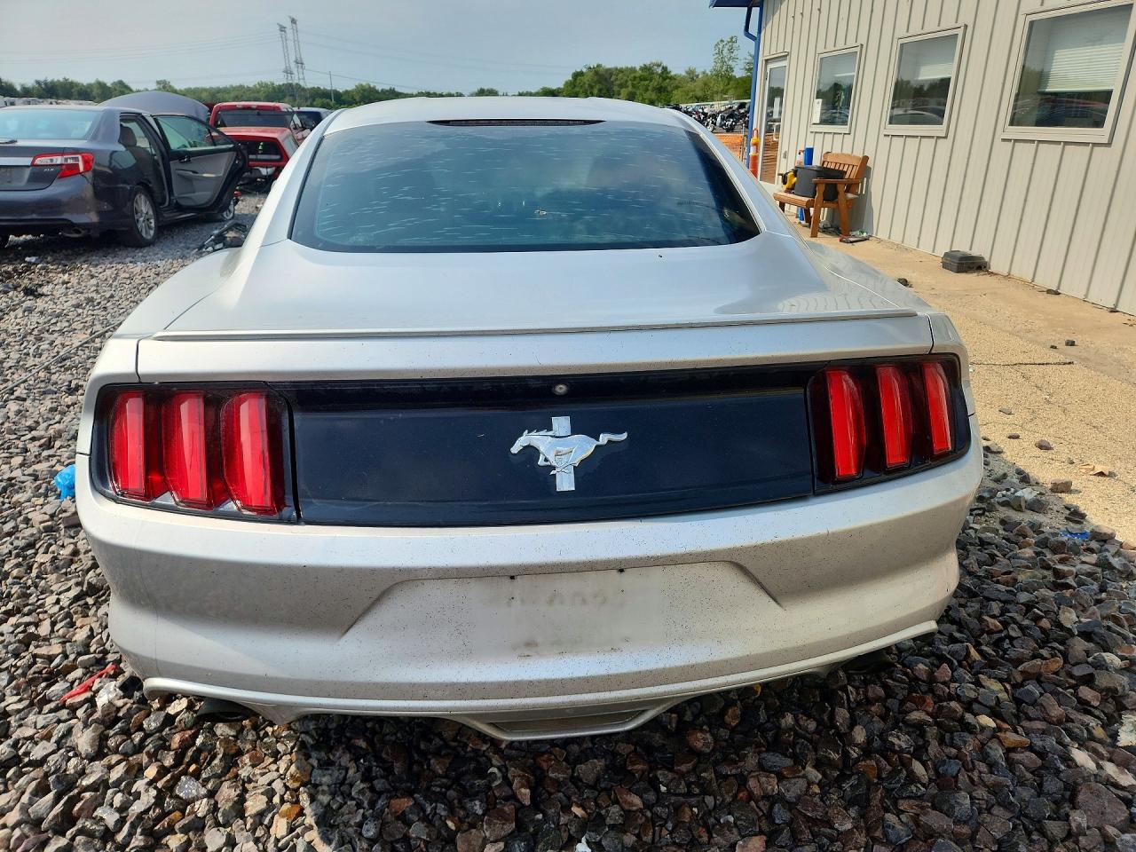2015 Ford Mustang Серебряный vin: 1FA6P8AM8F5337426