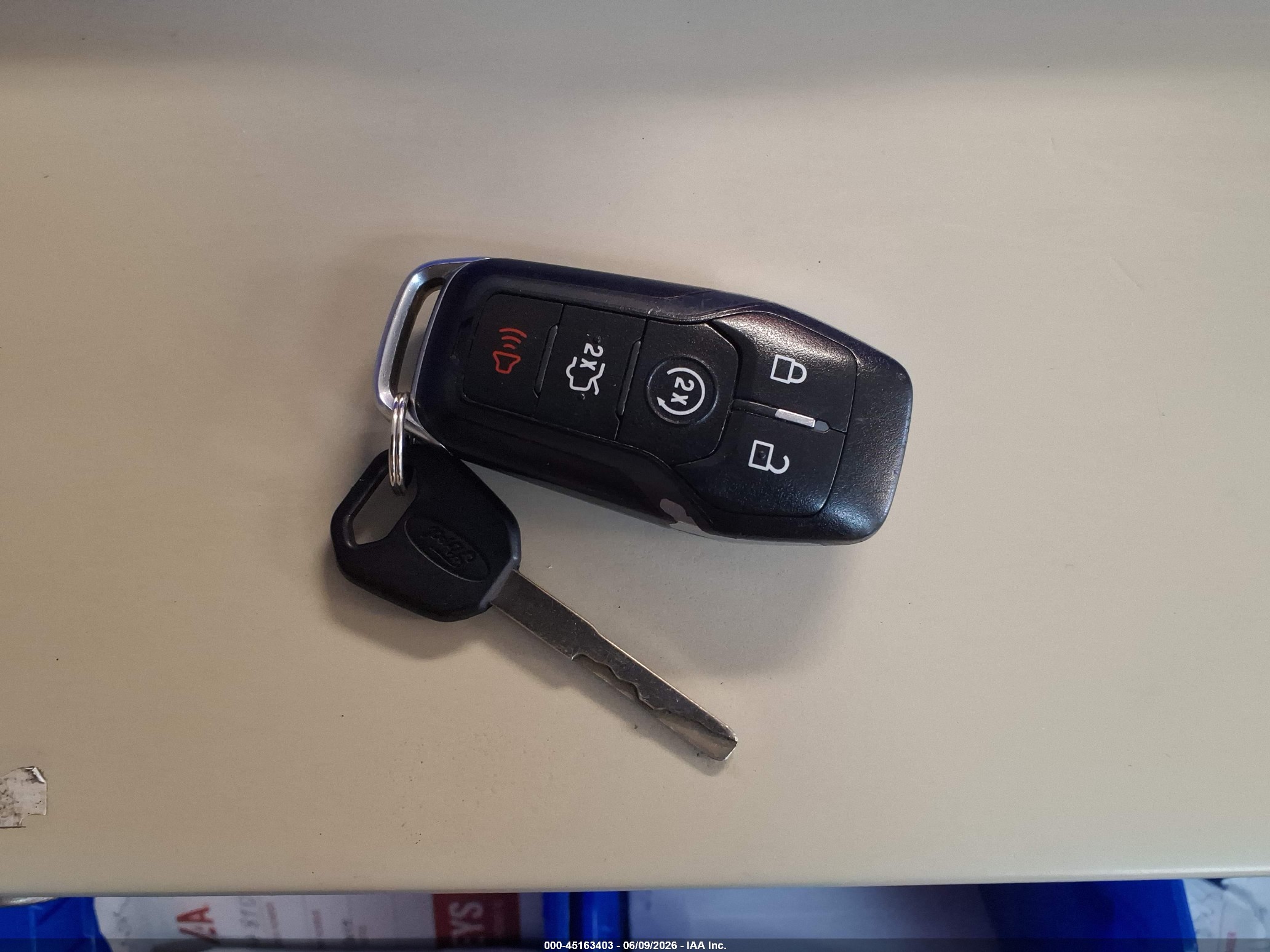 2015 Ford Mustang V6 Красный vin: 1FA6P8AM8F5340570
