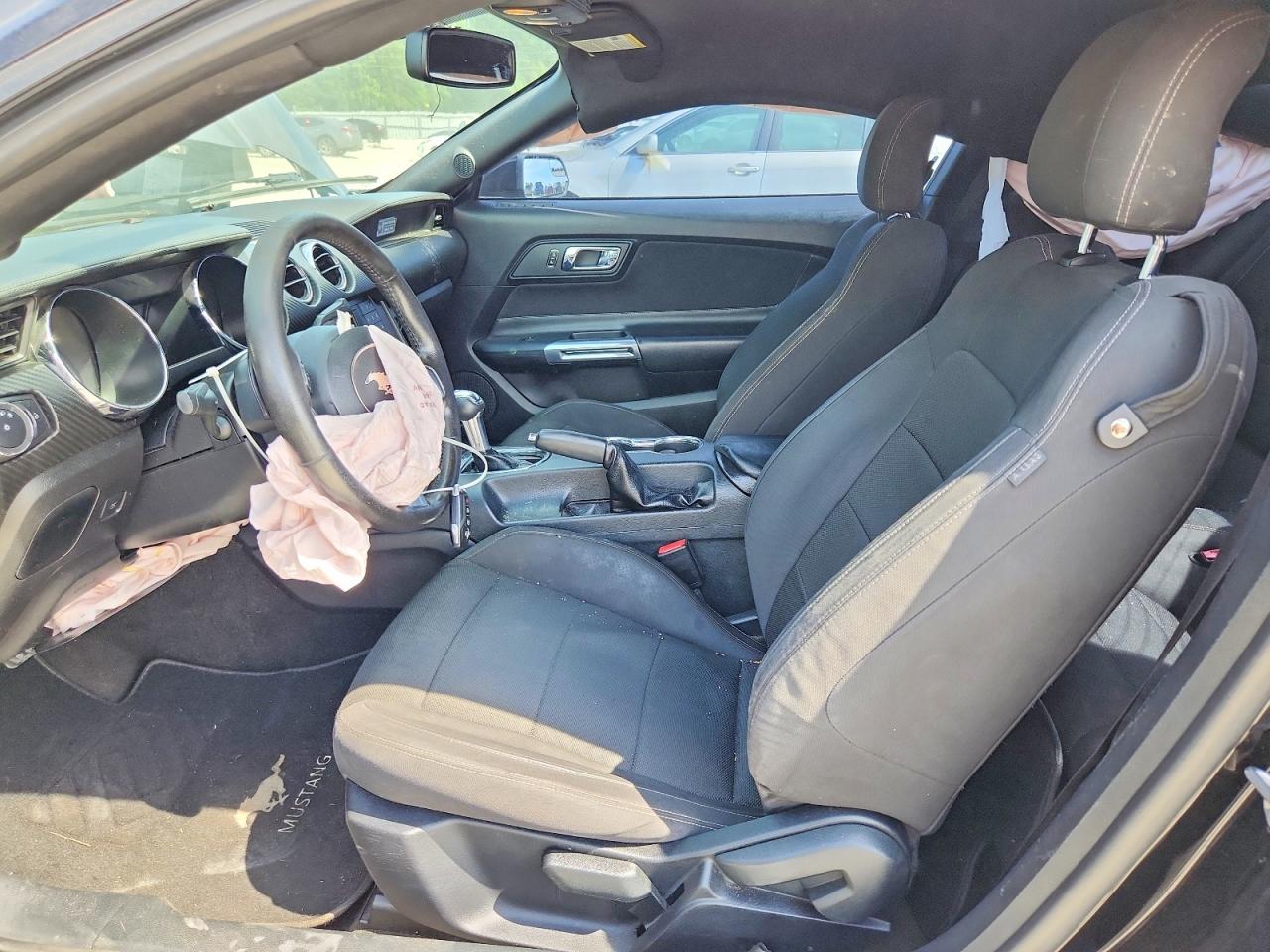 2015 Ford Mustang Black vin: 1FA6P8AM8F5348538
