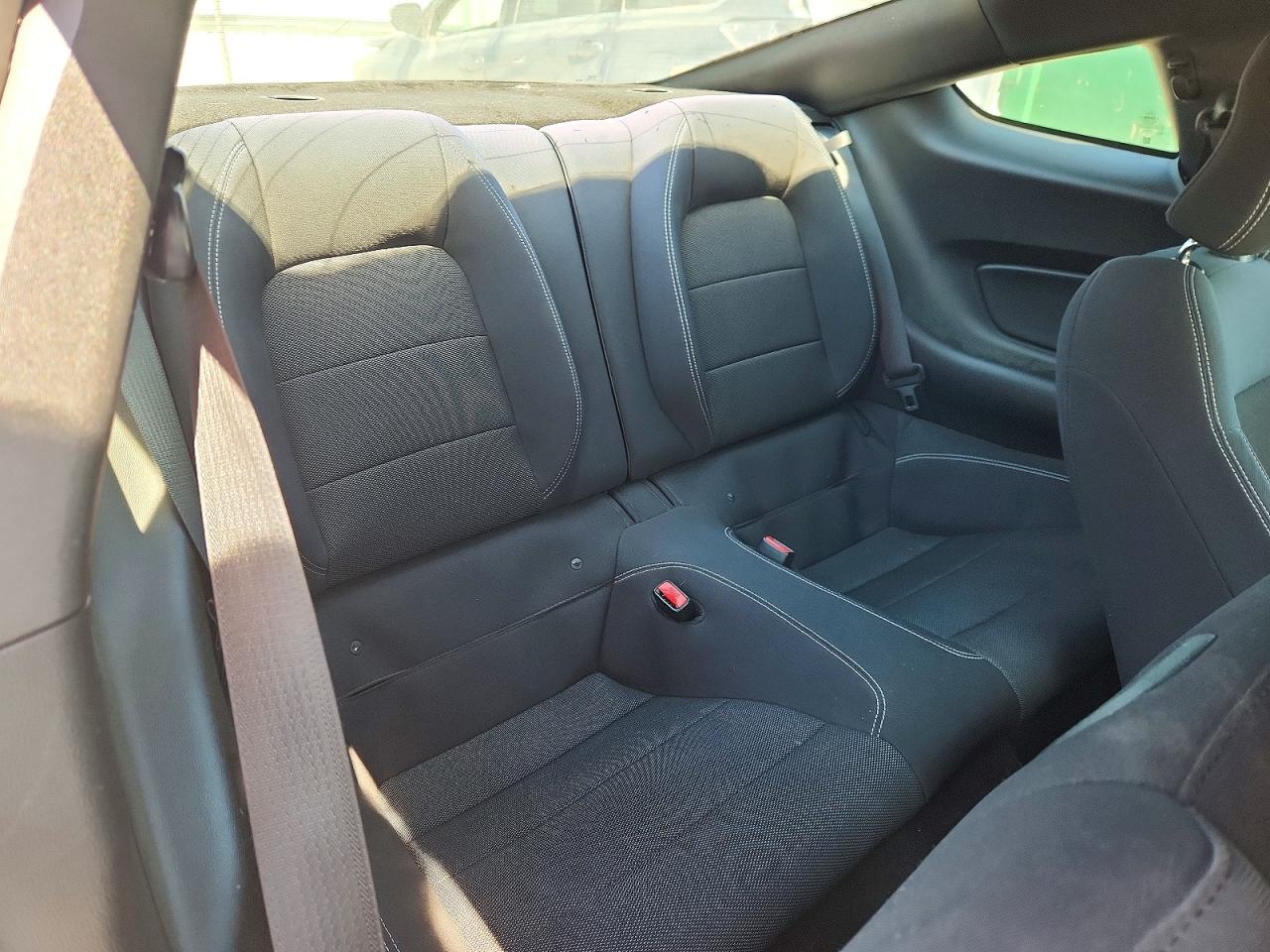 2015 Ford Mustang Silver vin: 1FA6P8AM9F5328590