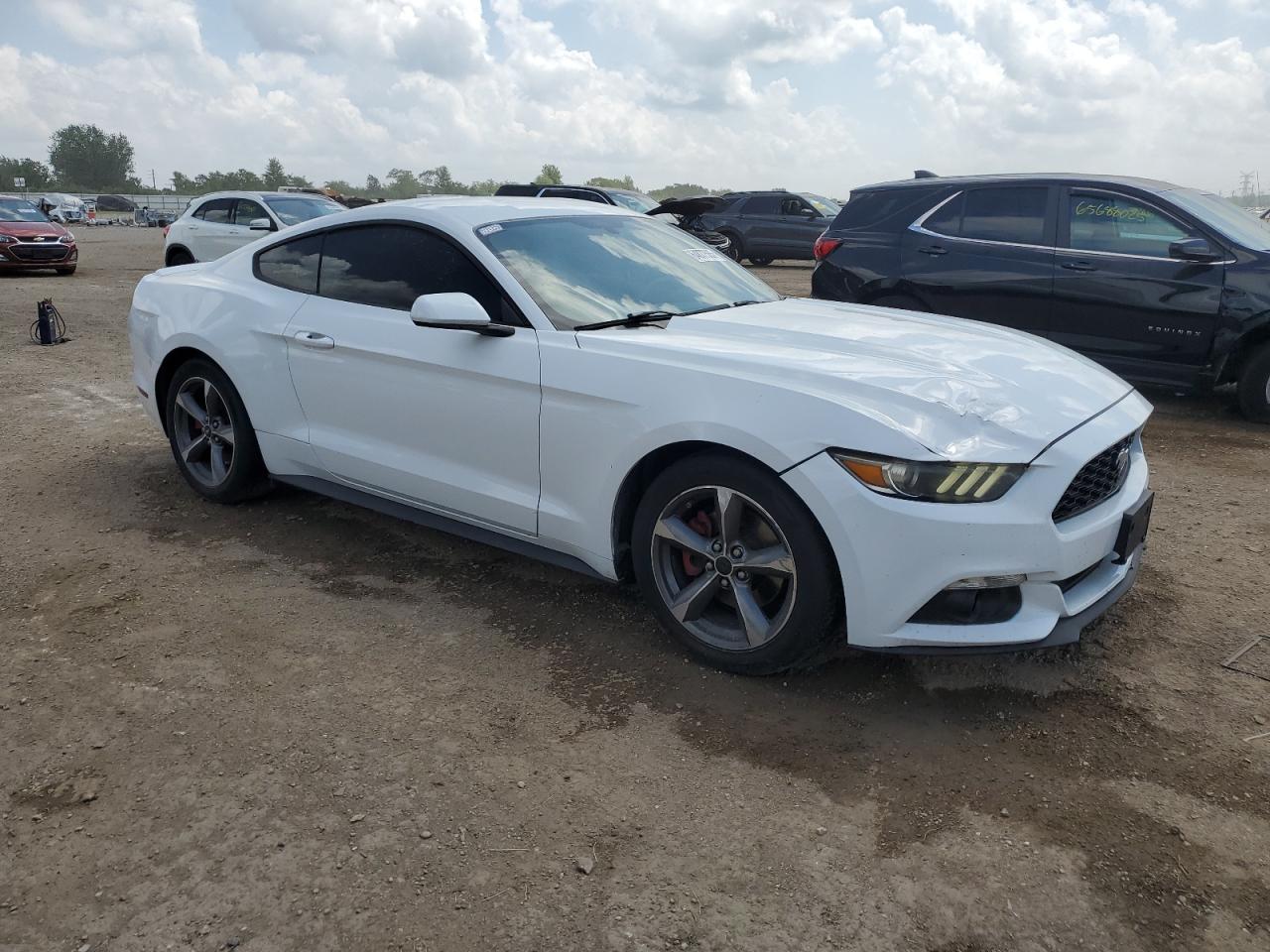 2015 Ford Mustang White vin: 1FA6P8AM9F5336107