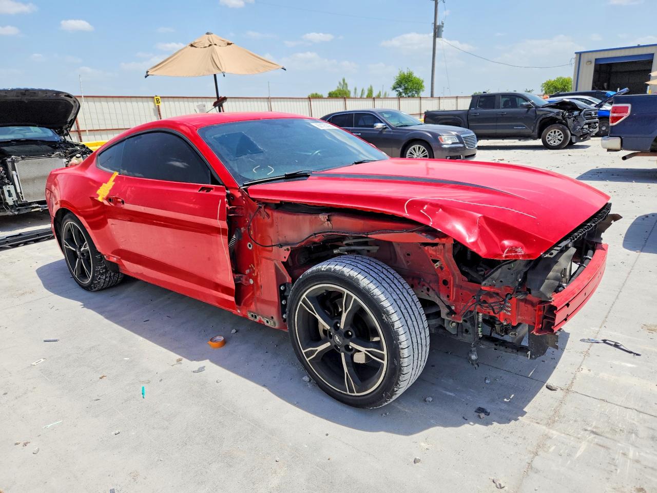 2015 Ford Mustang Red vin: 1FA6P8AM9F5419519