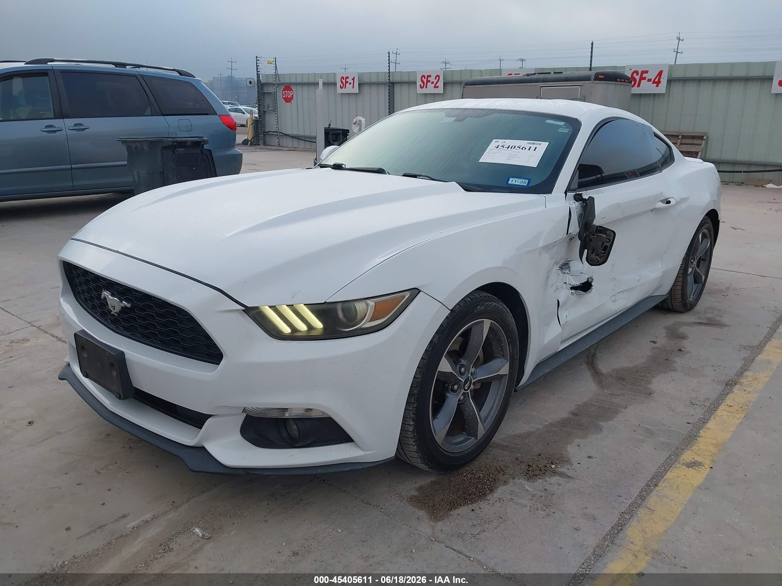 2015 Ford Mustang V6 White vin: 1FA6P8AMXF5322166