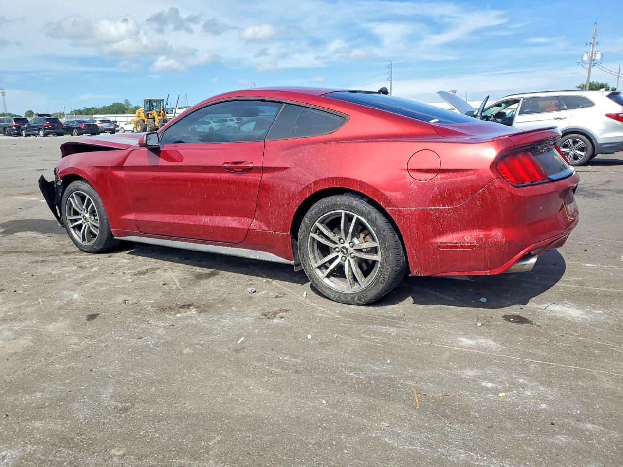 2015 Ford Mustang Red vin: 1FA6P8AMXF5346662
