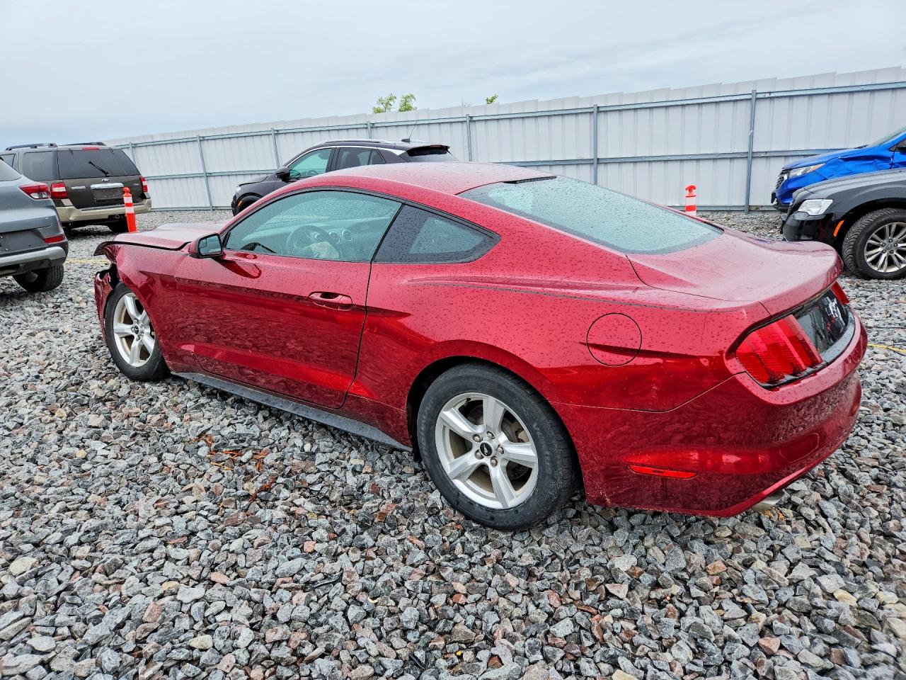 2015 Ford Mustang Red vin: 1FA6P8AMXF5367849
