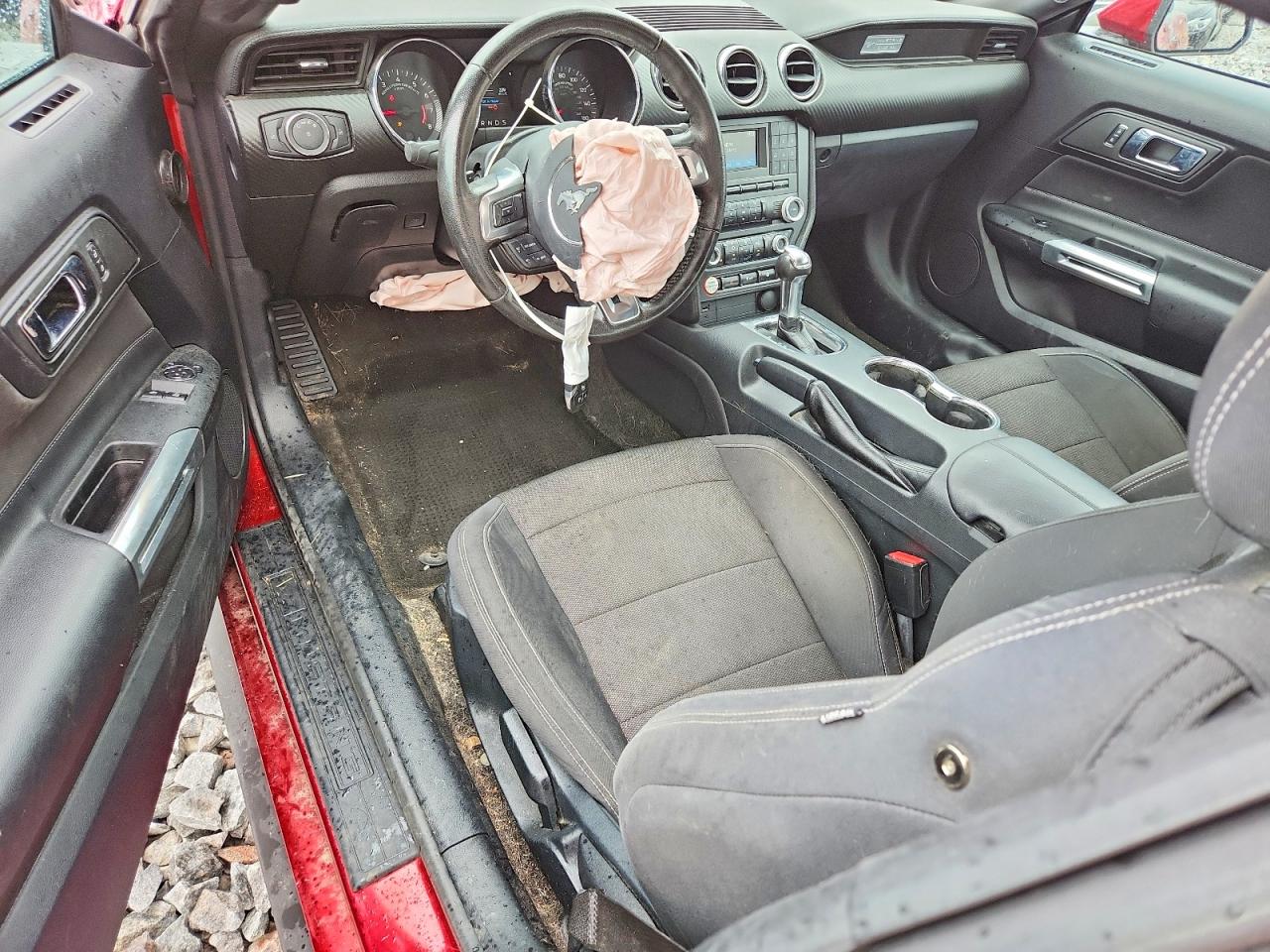 2015 Ford Mustang Red vin: 1FA6P8AMXF5367849