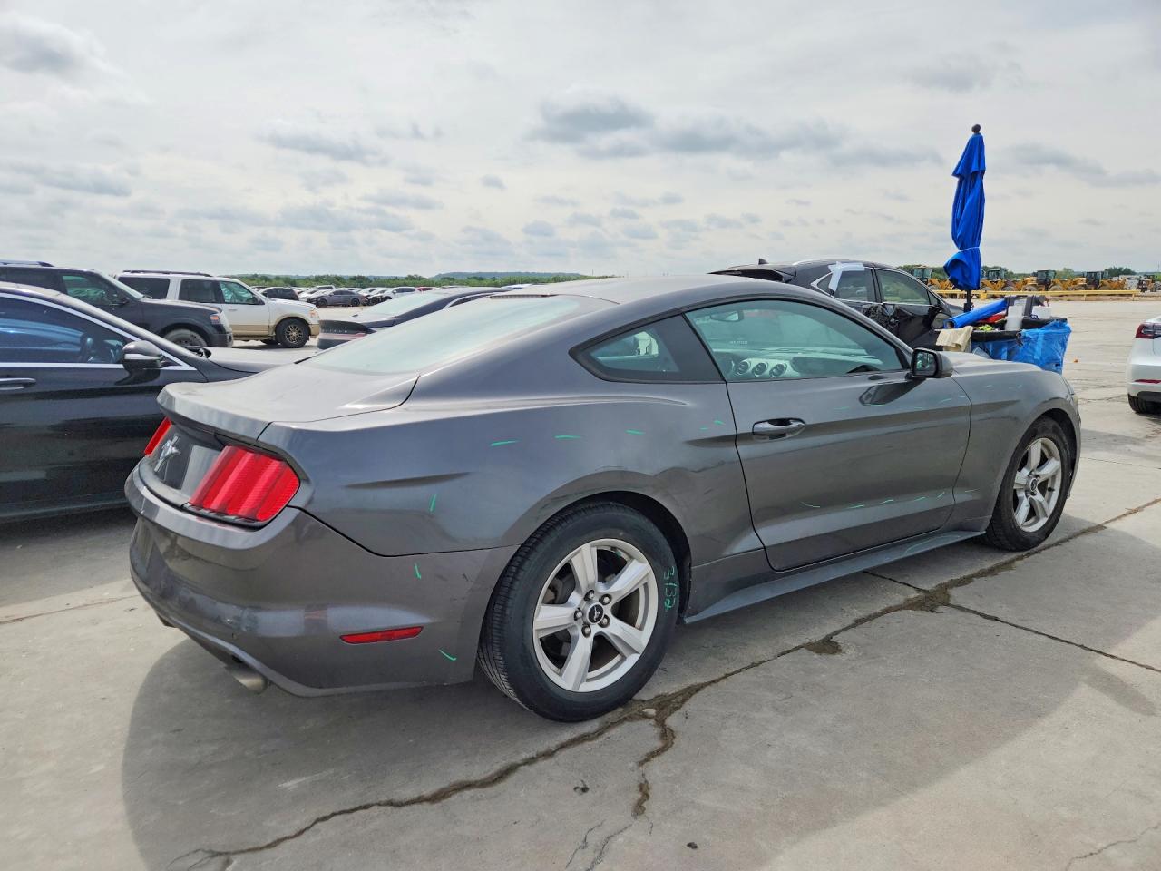 2015 Ford Mustang Gray vin: 1FA6P8AMXF5386322