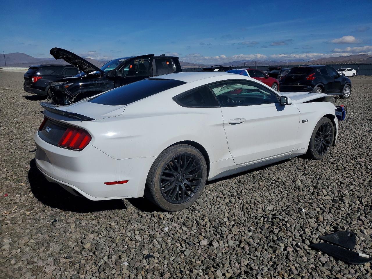 2015 Ford Mustang Gt White vin: 1FA6P8CF0F5339346