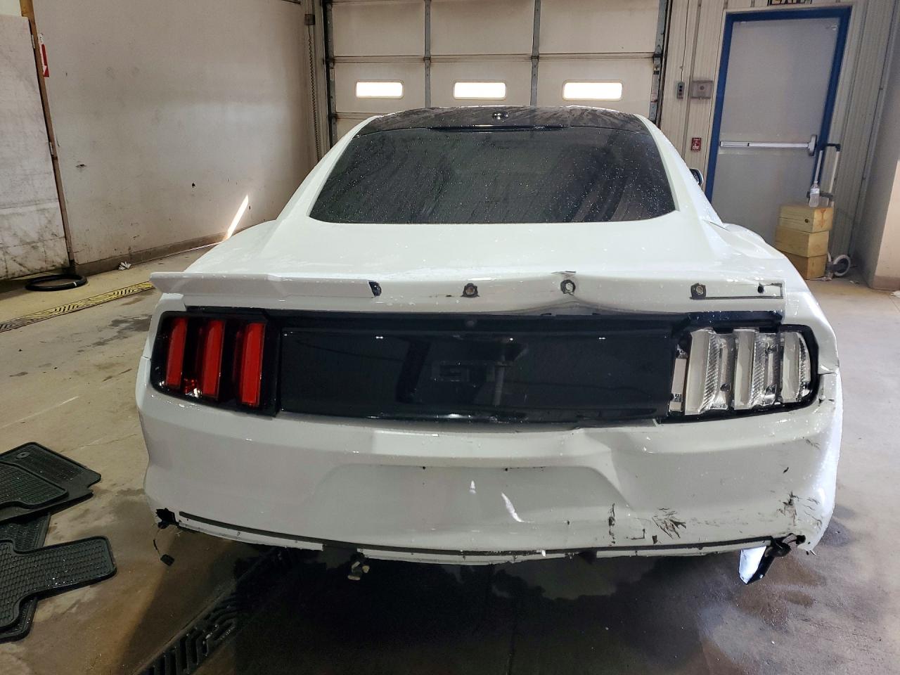 2015 Ford Mustang Gt White vin: 1FA6P8CF0F5362013