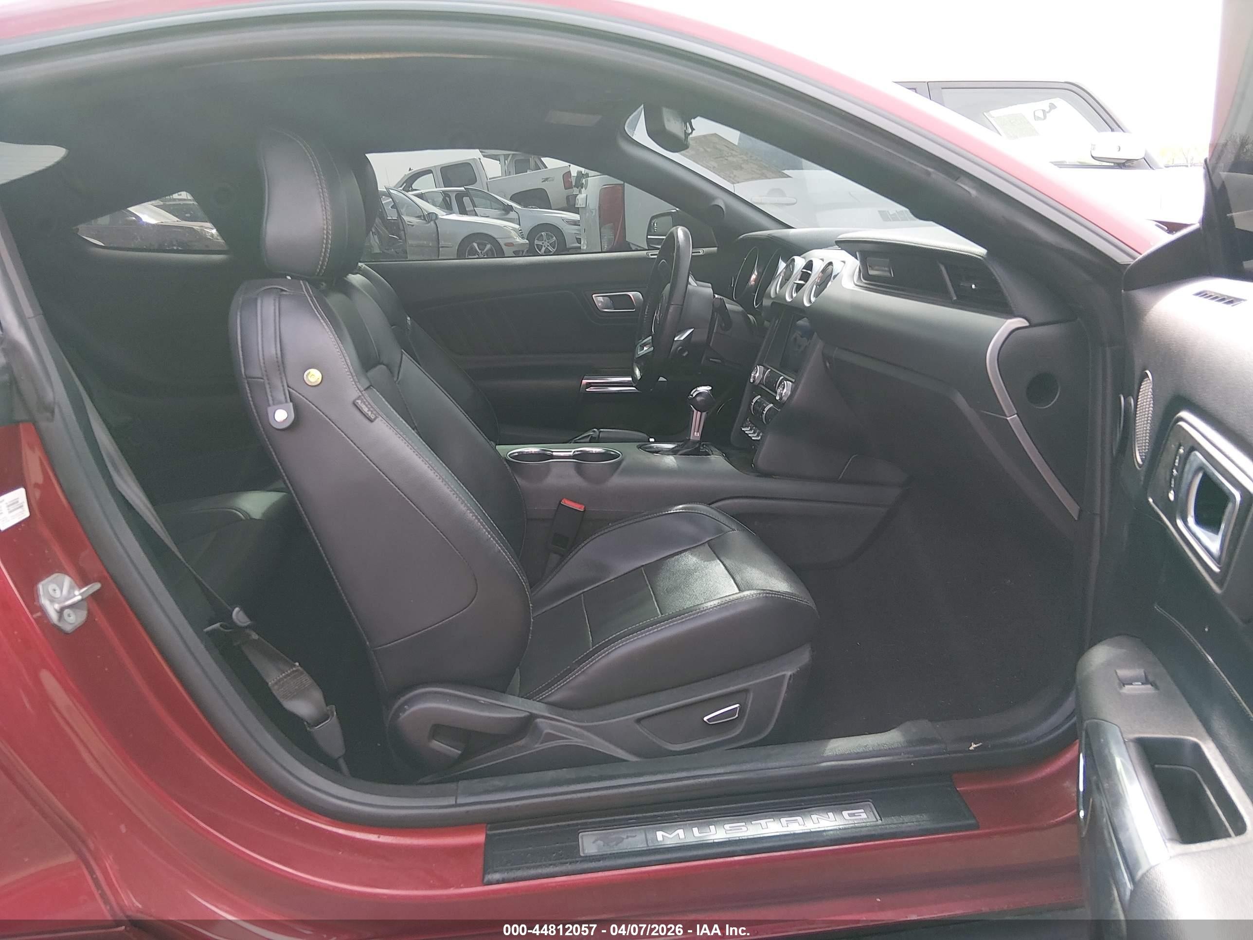 2019 Ford Mustang Gt Premium Red vin: 1FA6P8CF0K5185960
