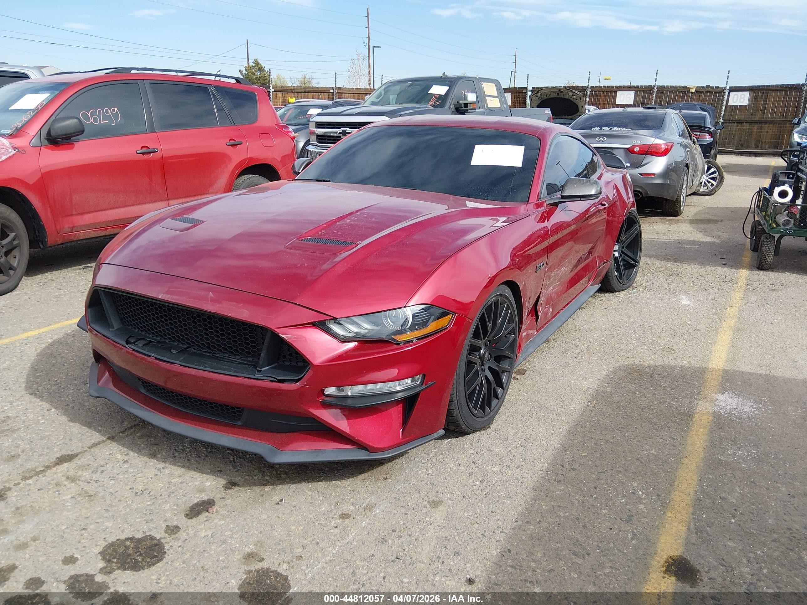 2019 Ford Mustang Gt Premium Red vin: 1FA6P8CF0K5185960