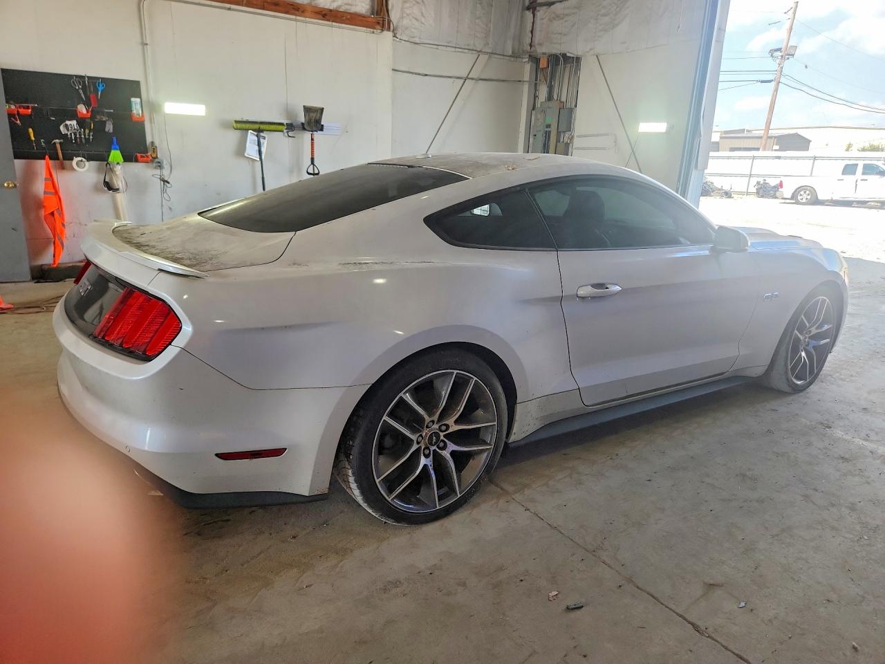 2017 Ford Mustang Gt Белый vin: 1FA6P8CF1H5212740