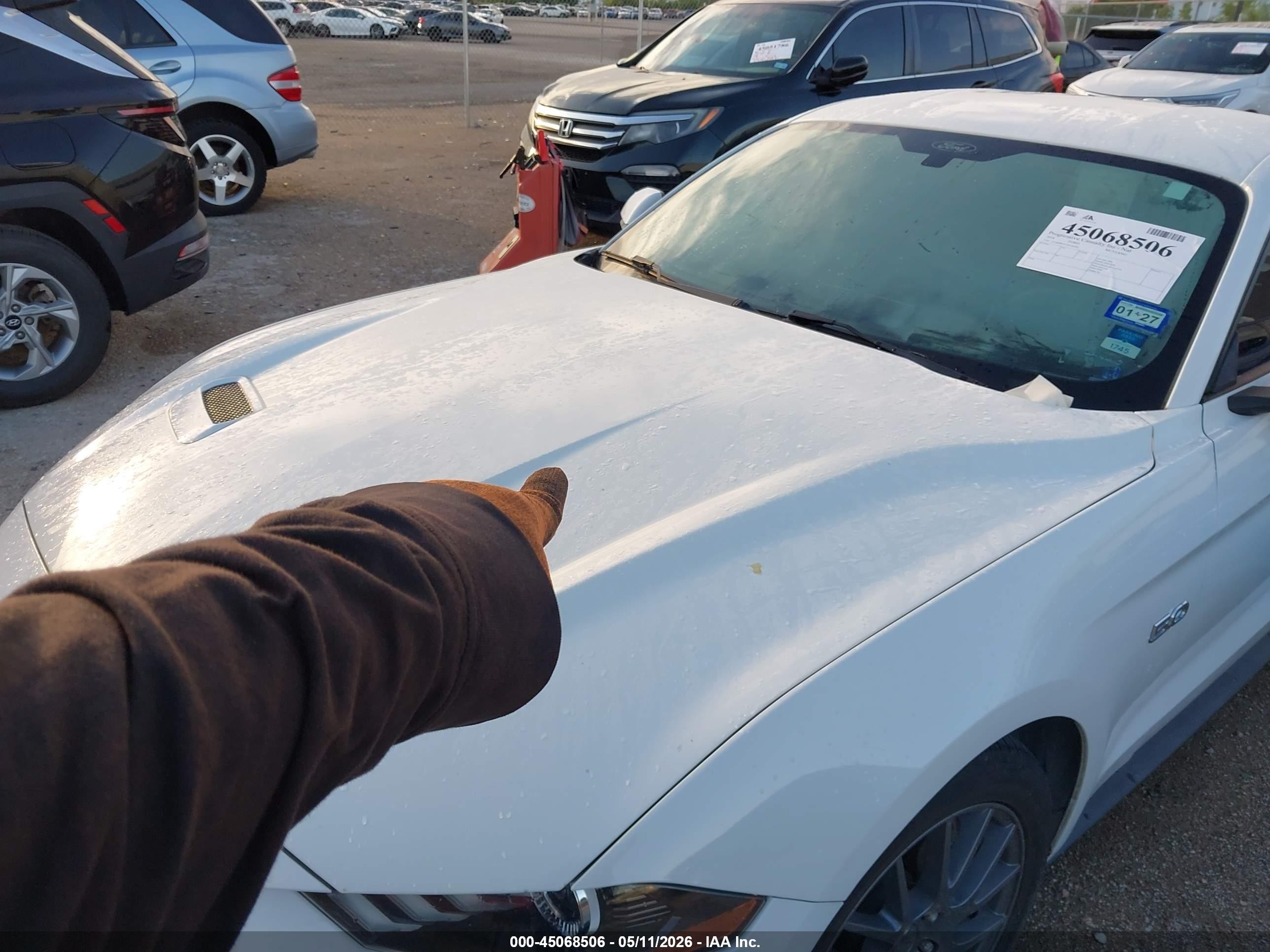 2018 Ford Mustang Gt Premium White vin: 1FA6P8CF2J5136340