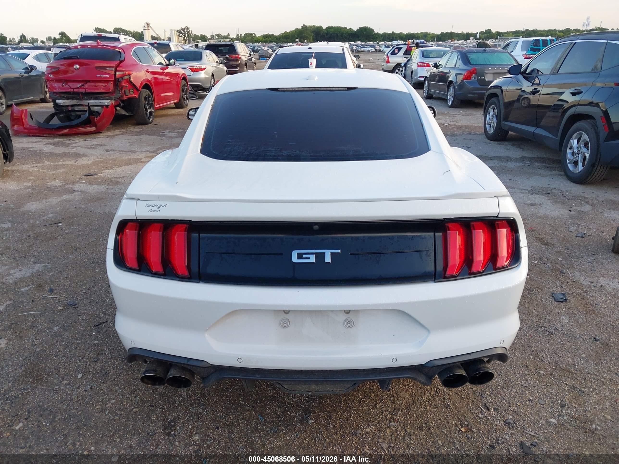 2018 Ford Mustang Gt Premium White vin: 1FA6P8CF2J5136340
