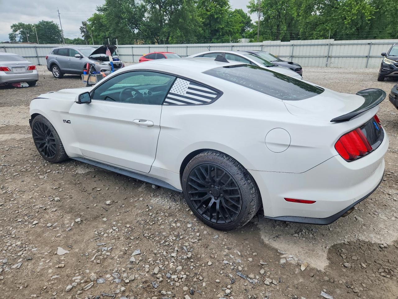 2015 Ford Mustang White vin: 1FA6P8CF3F5362328