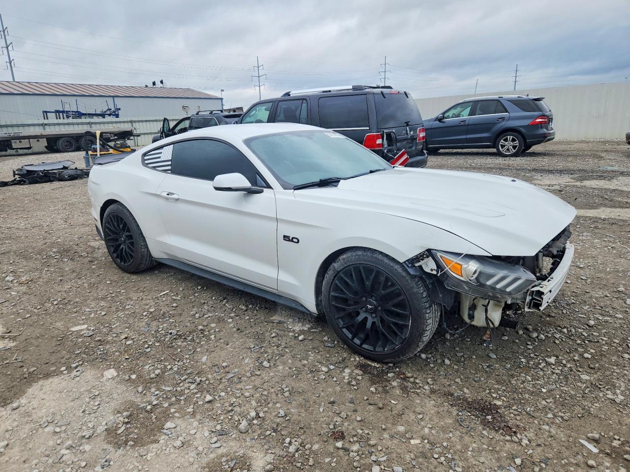 2015 Ford Mustang White vin: 1FA6P8CF3F5362328