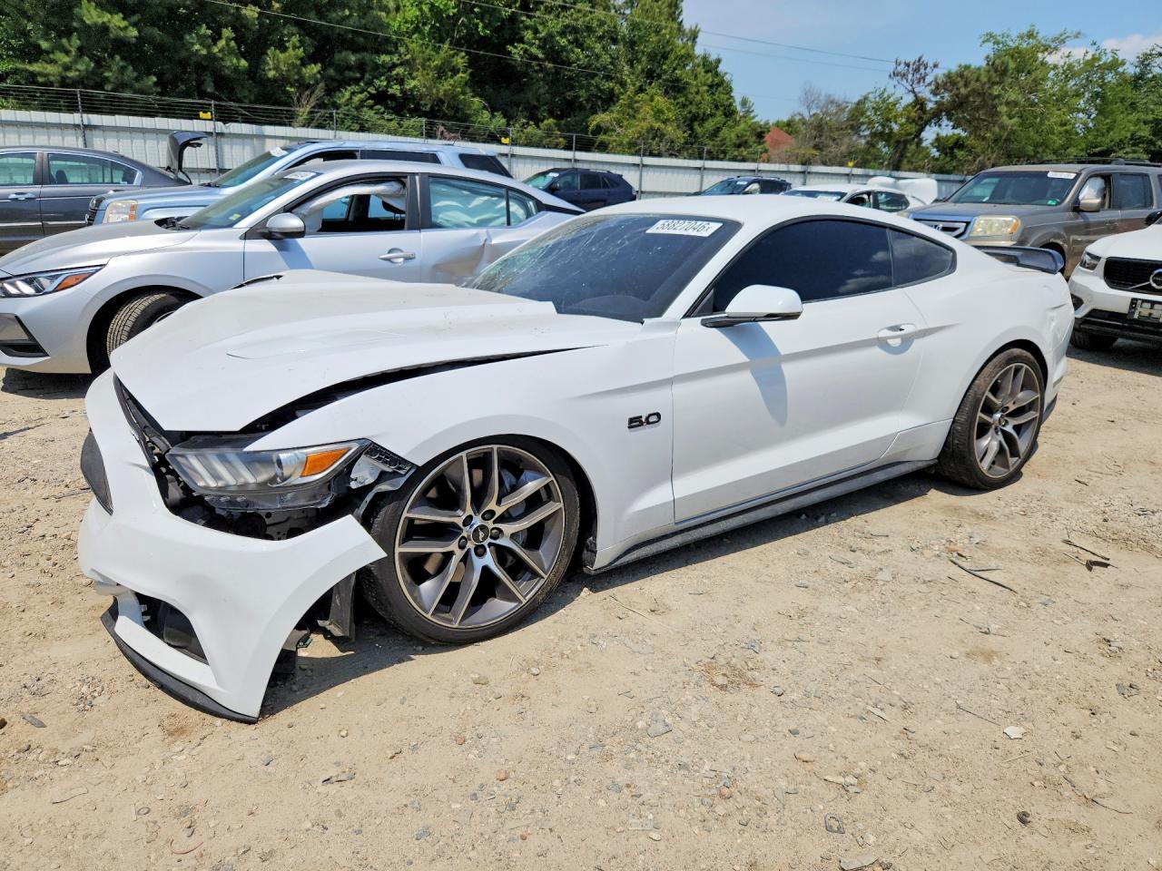 2015 Ford Mustang Gt White vin: 1FA6P8CF3F5424455