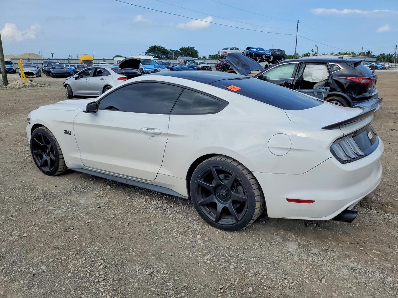 2015 Ford Mustang Gt White vin: 1FA6P8CF3F5434290
